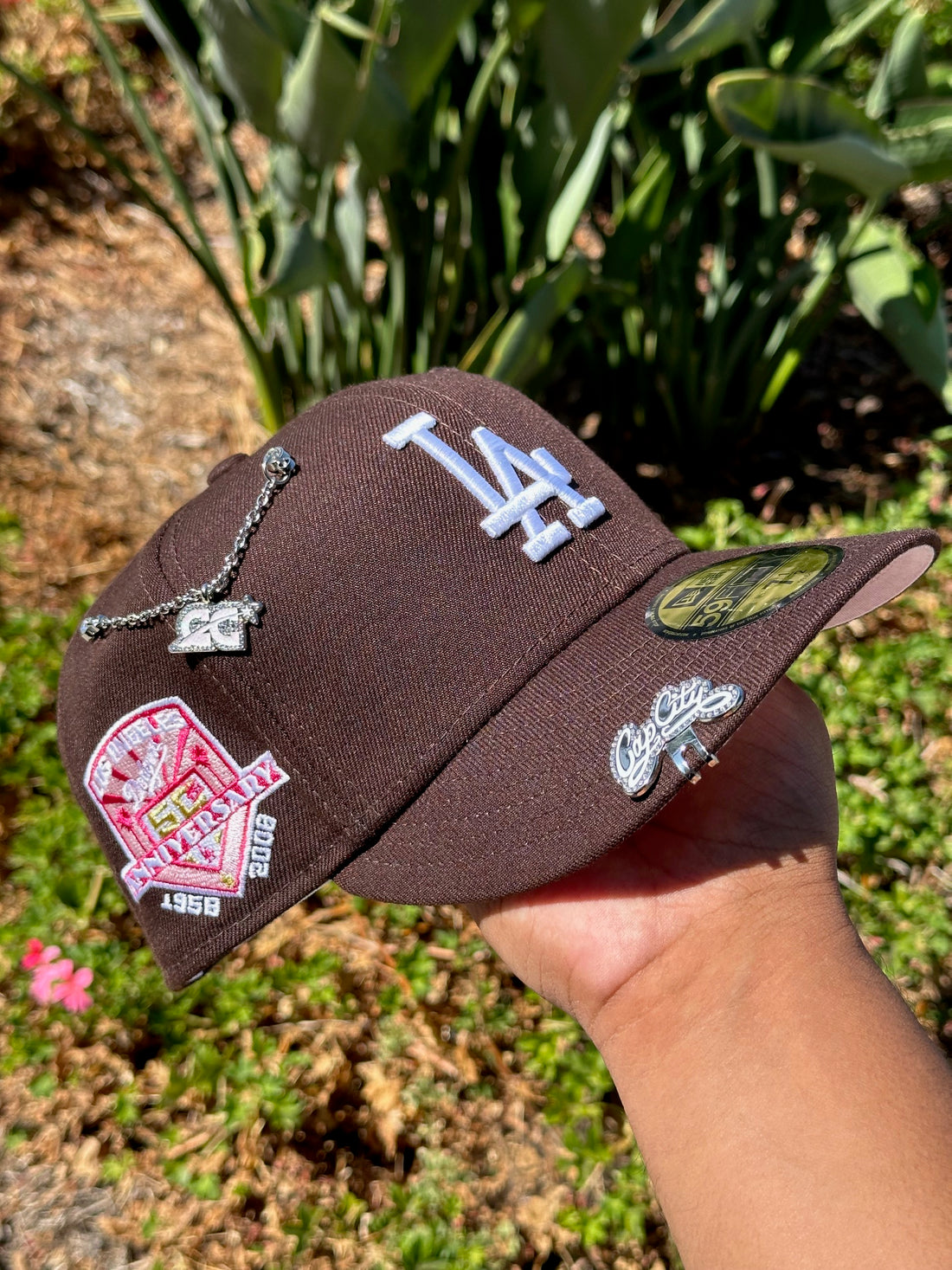 NEW ERA EXCLUSIVE 59FIFTY BROWN LOS ANGELES DODGERS W/ 50TH ANNIVERSARY  SIDE PATCH