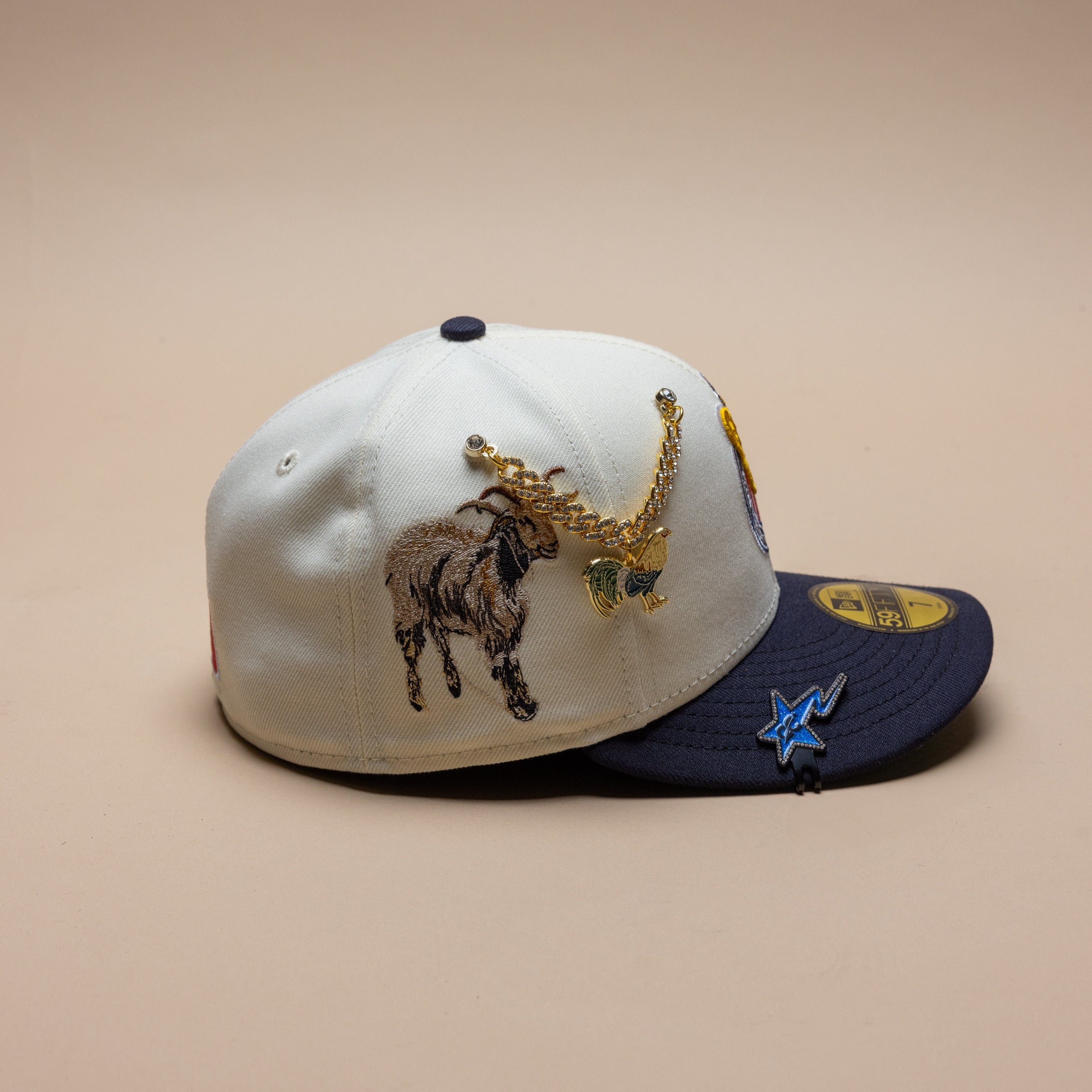 NEW ERA EXCLUSIVE 59FIFTY CHROME WHITE/NAVY "CHIVAS DE GUADALAJARA" W/ THE GOAT SIDE PATCH