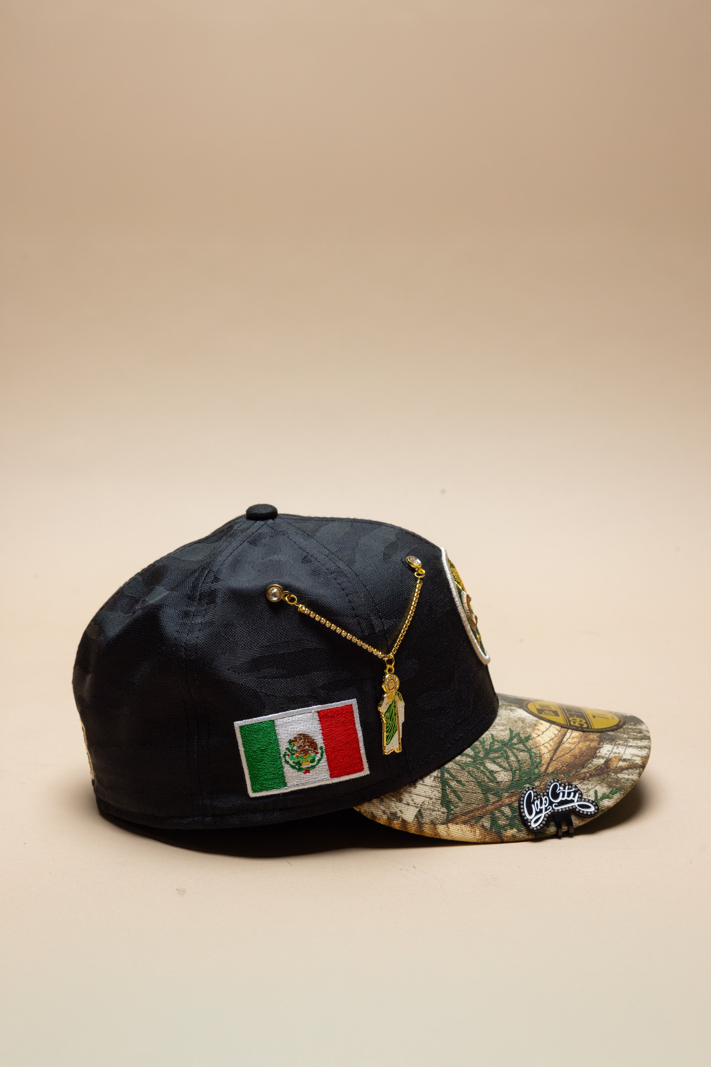 NEW ERA EXCLUSIVE 59FIFTY BLACK CAMO/REALTREE "CLUB AMERICA" W/ MEXICO FLAG SIDE PATCH