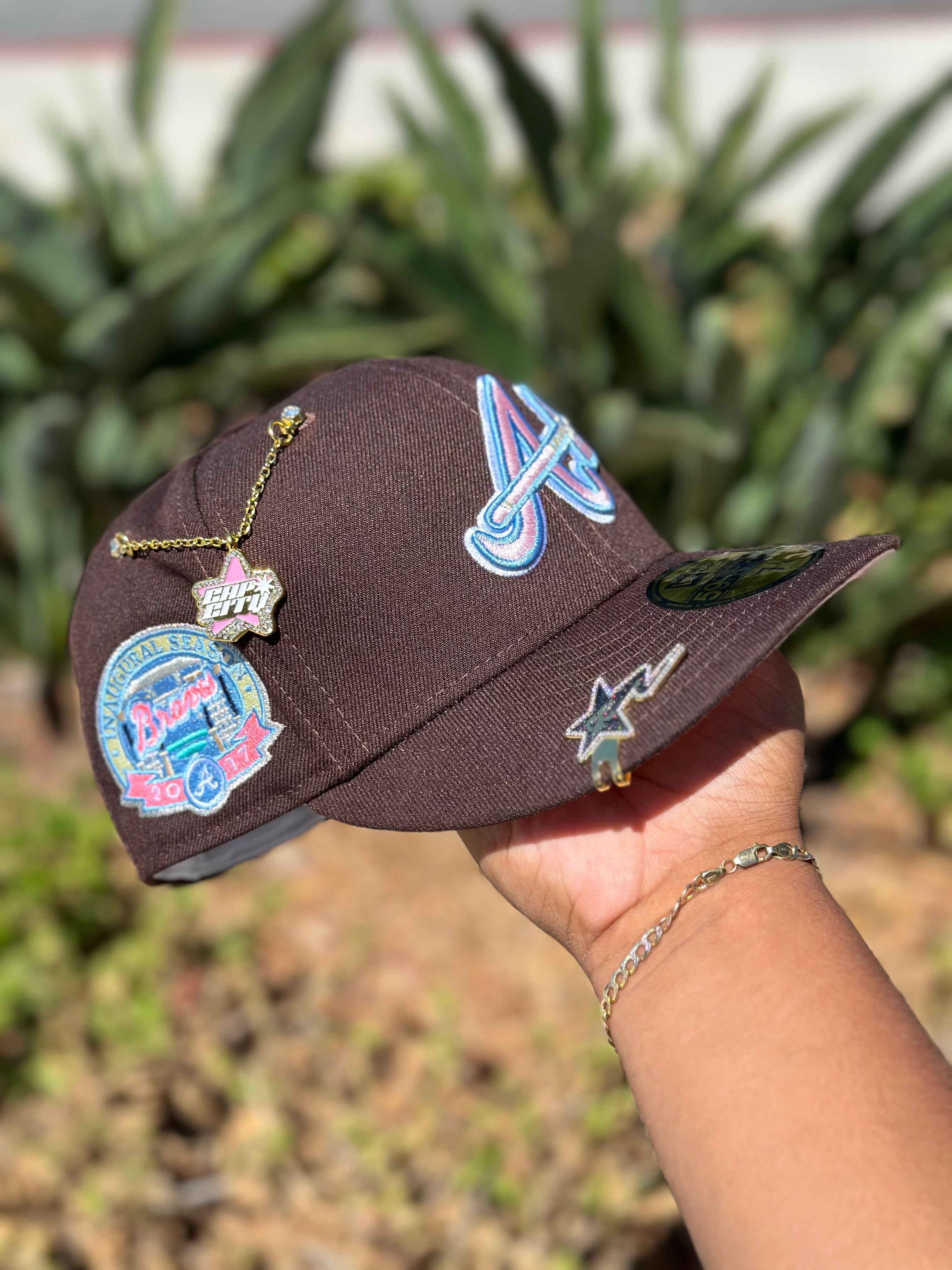 NEW ERA 59FIFTY DARK BROWN ATLANTA BRAVES W/ 2017 INAUGURAL SEASON SIDE PATCH