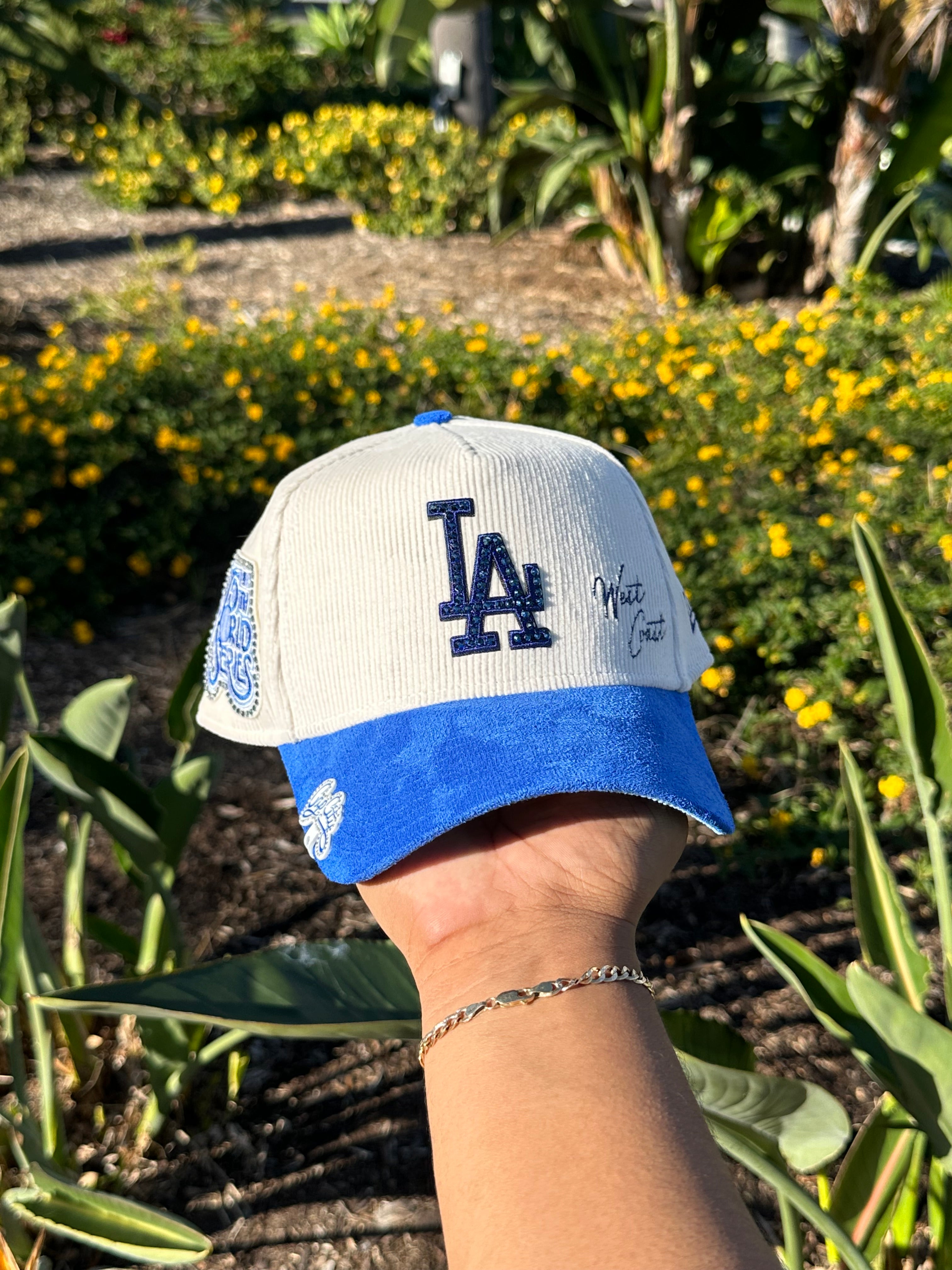 NEW ERA EXCLUSIVE 9FORTY A-FRAME WHITE/BLUE CORDUROY LOS ANGELES DODGERS ADJUSTABLE