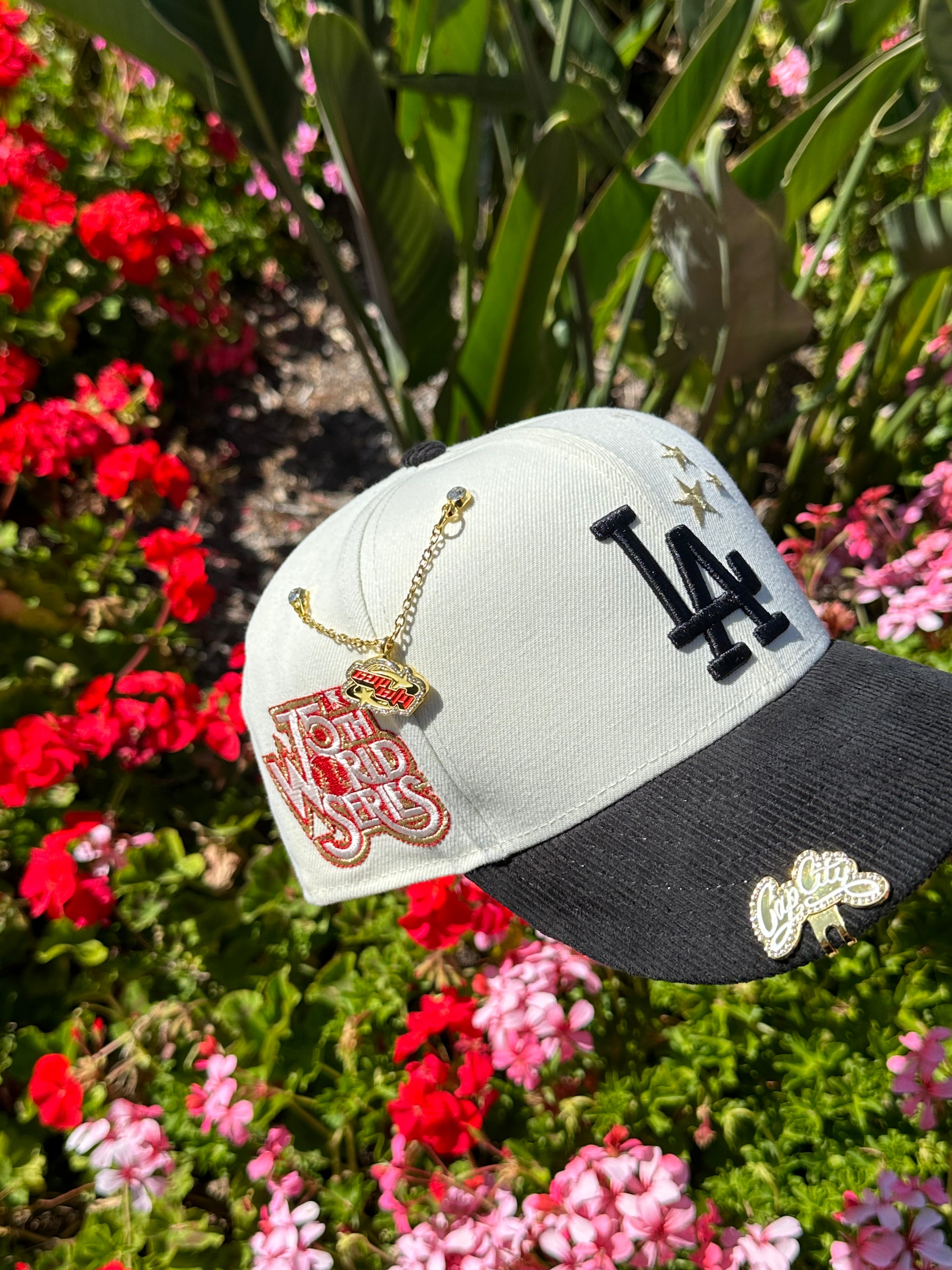 NEW ERA EXCLUSIVE 9FIFTY CHROME WHITE/CORDUROY LOS ANGELES DODGERS SNAPBACK W/ 75TH WORLD SERIES PATCH