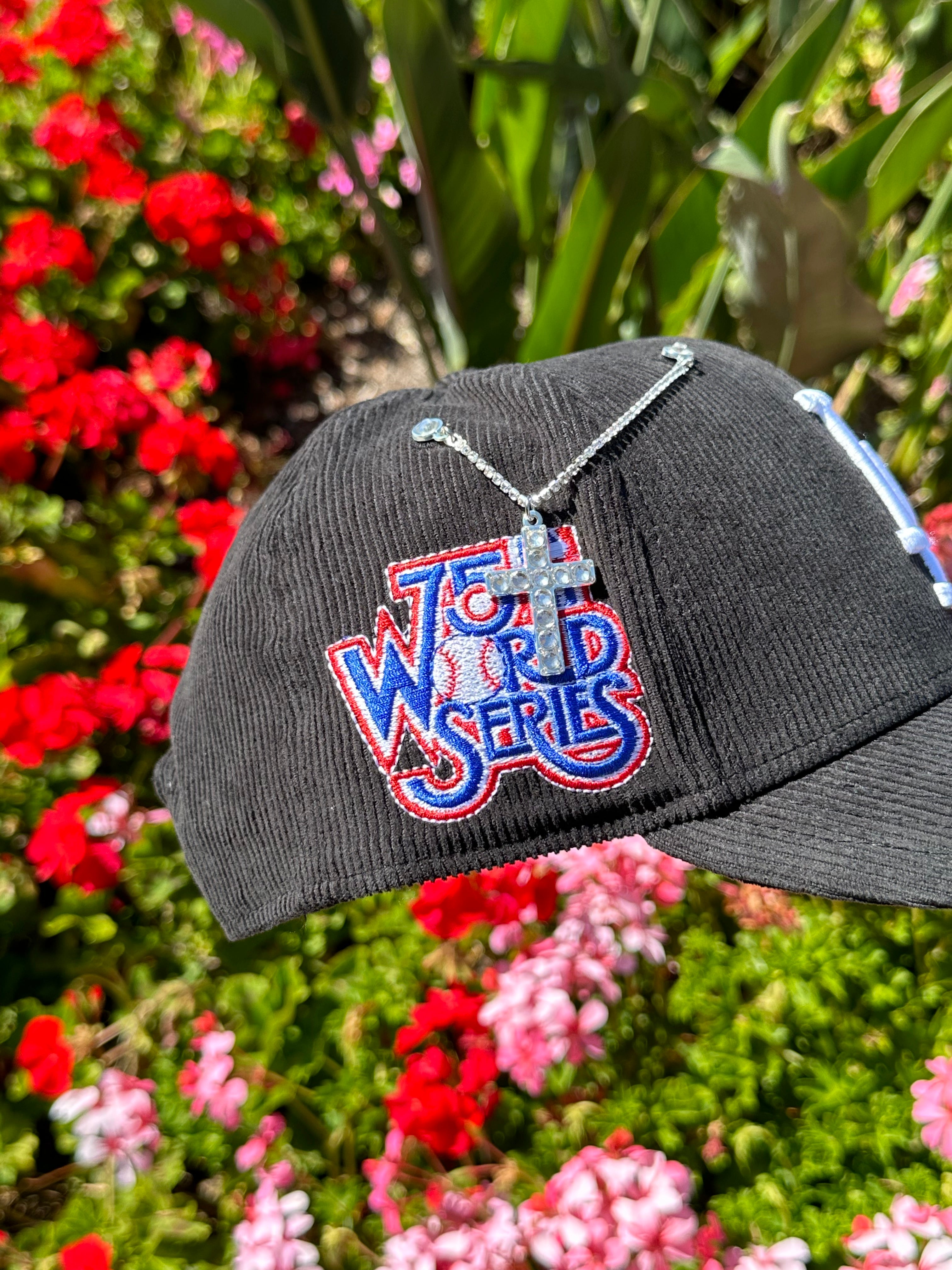 NEW ERA EXCLUSIVE 9FIFTY CORDUROY LOS ANGELES DODGERS SNAPBACK W/ 75TH