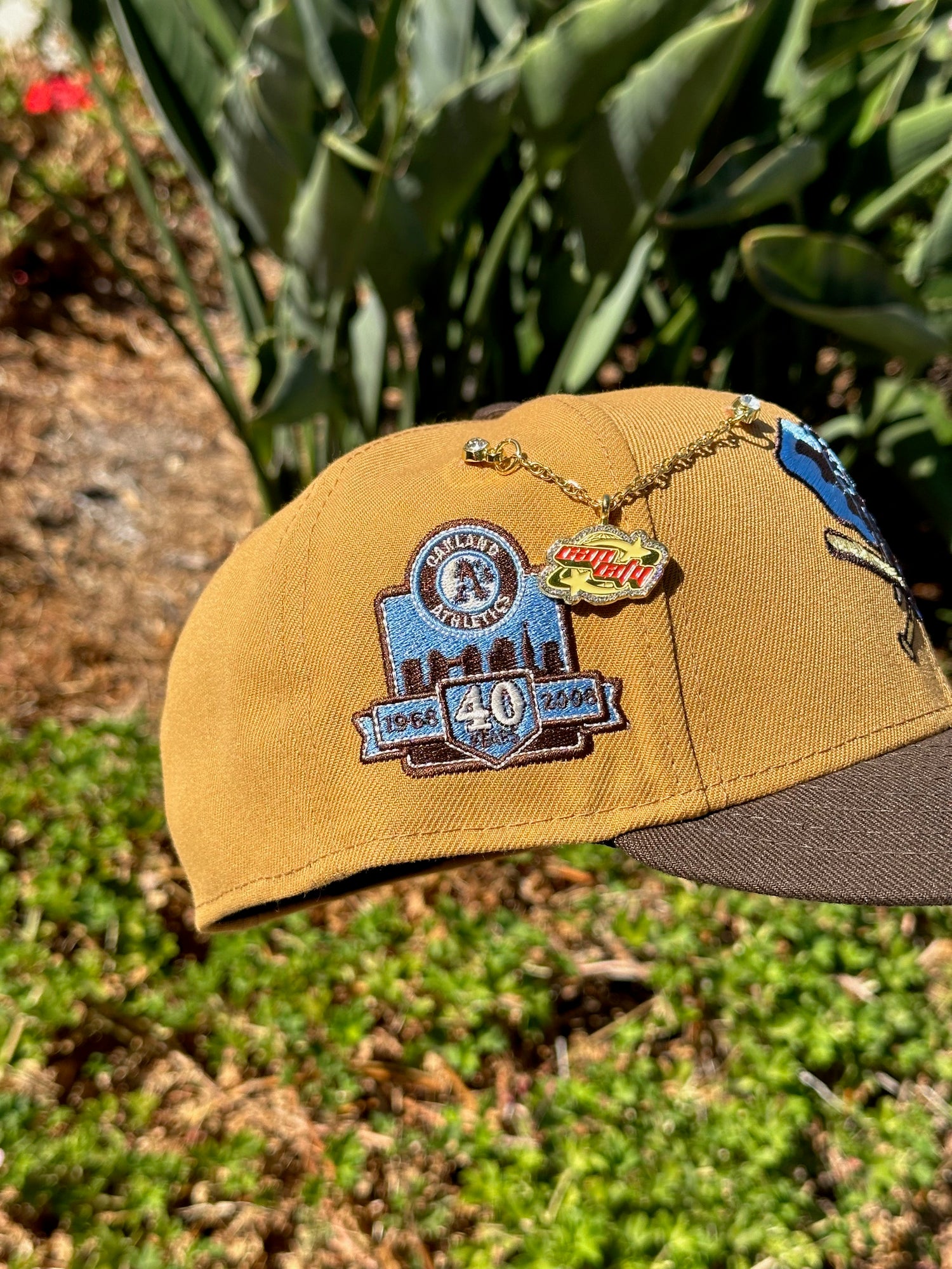 NEW ERA EXCLUSIVE 59FIFTY TAN/WALNUT OAKLAND ATHLETICS W/ 40TH ANNIVERSARY SIDE PATCH
