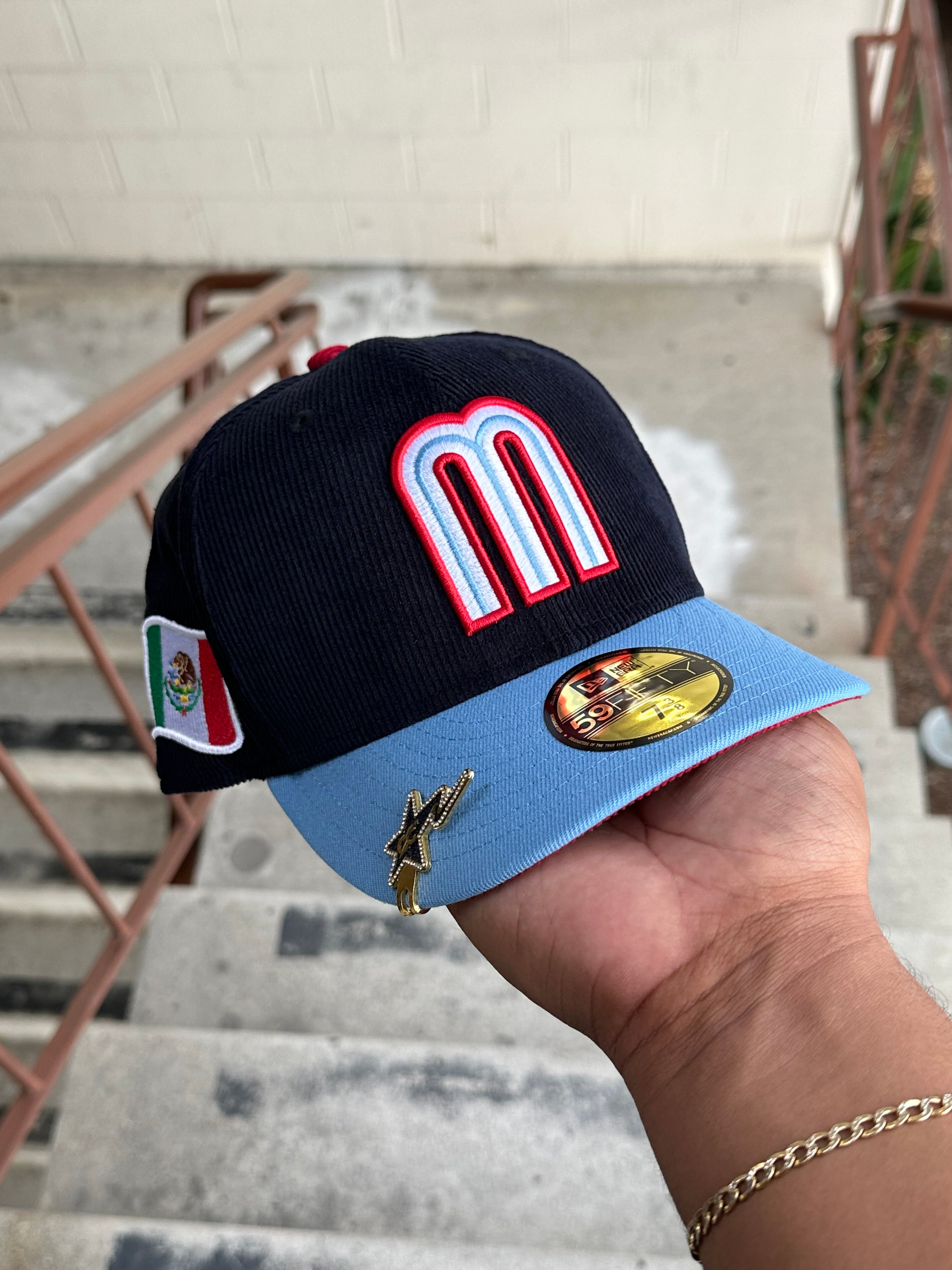 NEW ERA EXCLUSIVE 59FIFTY NAVY CORDUROY/ICY MEXICO TWO TONE W/ MEXICO FLAG SIDE PATCH