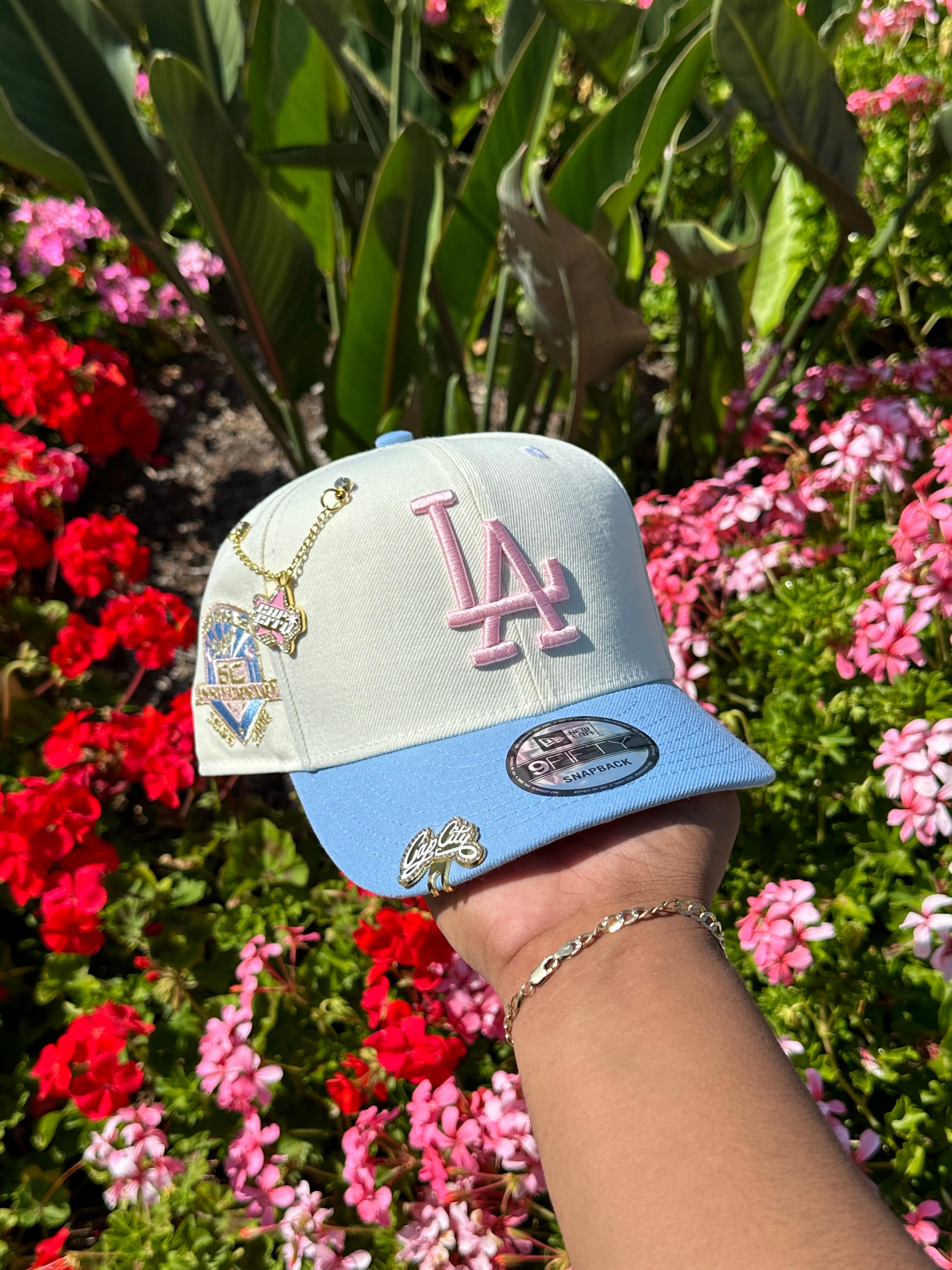 NEW ERA EXCLUSIVE 9FIFTY CHROME WHITE/ICY BLUE LOS ANGELES DODGERS SNAPBACK W/ 50TH ANNIVERSARY PATCH