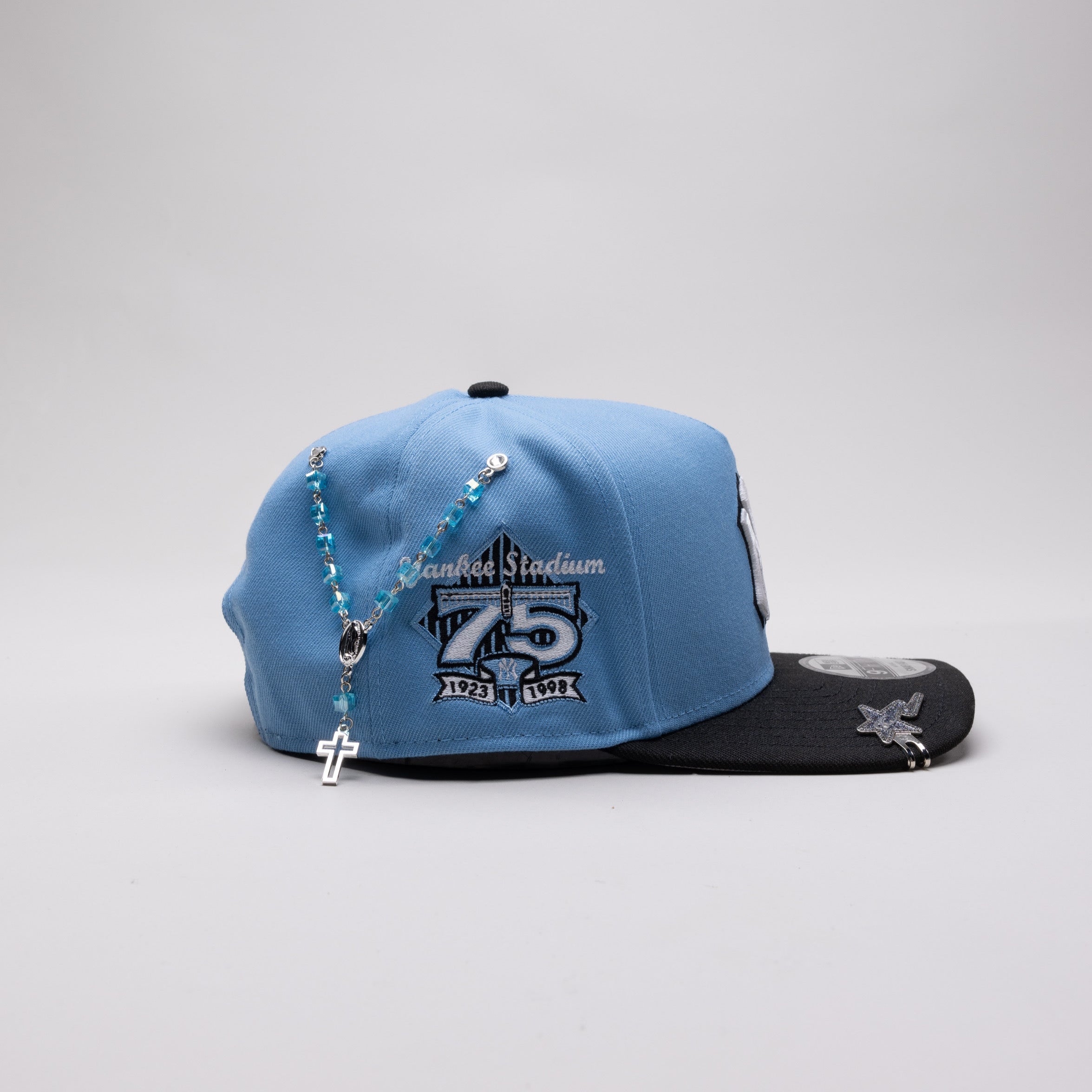 NEW ERA EXCLUSIVE 9FIFTY A-FRAME SKY BLUE/ BLACK NEW YORK YANKEES SNAPBACK W/ 75TH ANNIVERSARY SIDE PATCH