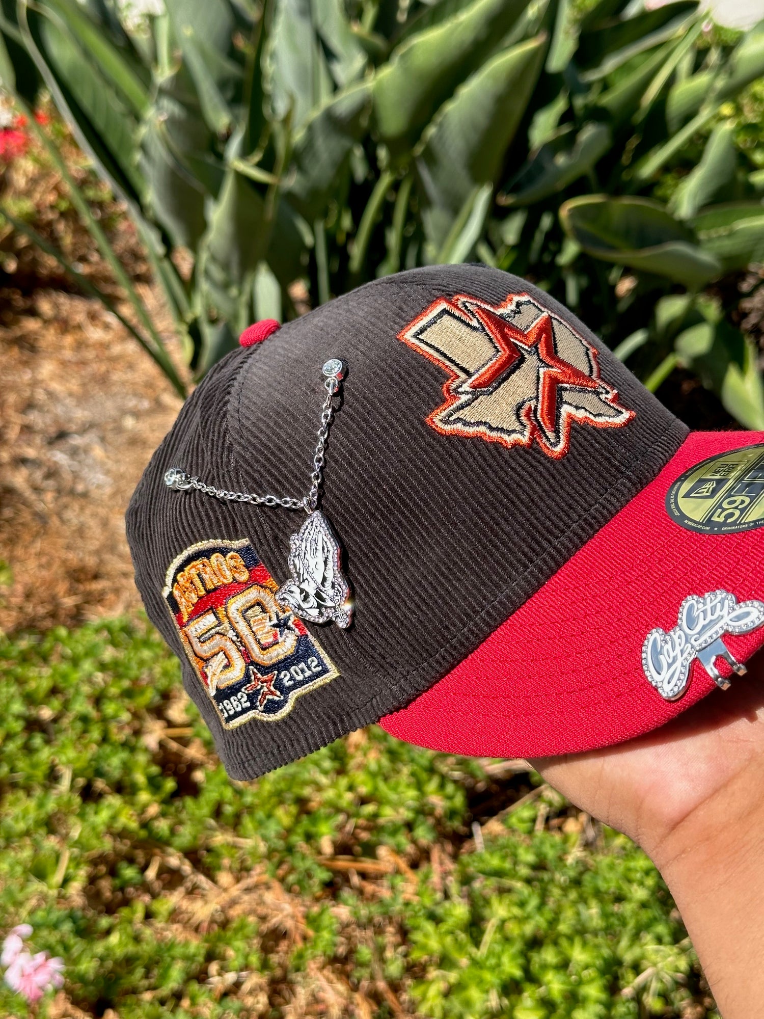 NEW ERA EXCLUSIVE 59FIFTY CORDUROY/RED HOUSTON ASTROS W/ 50TH ANNIVERSARY SEASON PATCH