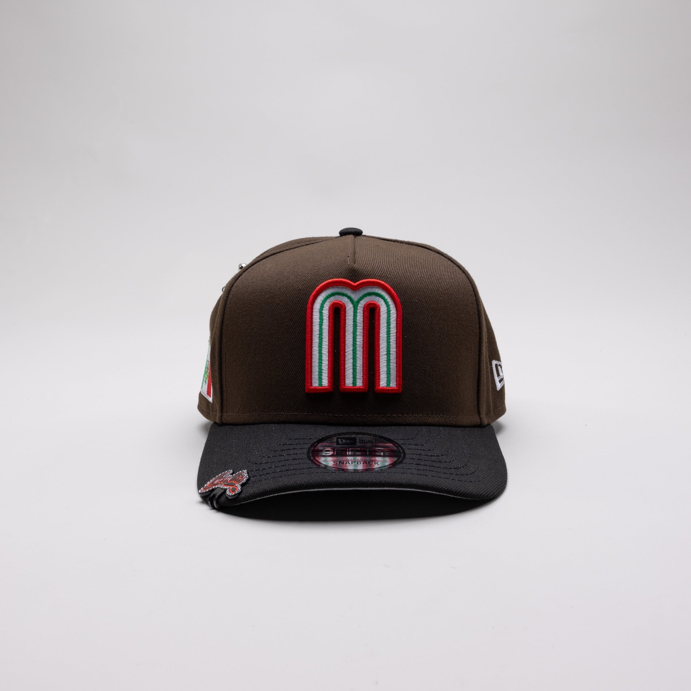 NEW ERA EXCLUSIVE 9FIFTY A-FRAME BROWN/ BLACK MEXICO W/ MEXICO FLAG SIDE PATCH