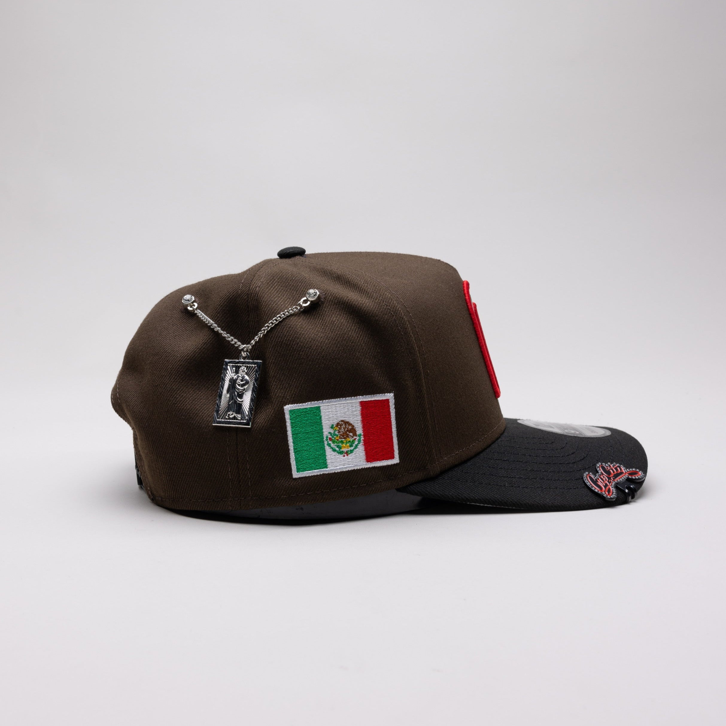 NEW ERA EXCLUSIVE 9FIFTY A-FRAME BROWN/ BLACK MEXICO W/ MEXICO FLAG SIDE PATCH