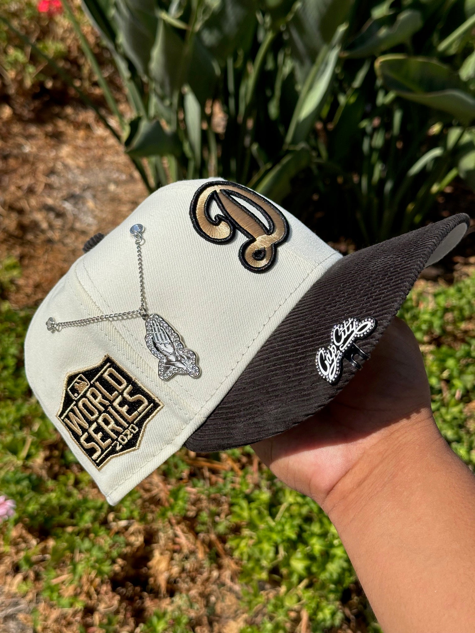 NEW ERA EXCLUSIVE 59FIFTY CHROME WHITE/CORDUROY LOS ANGELES DODGERS W/ 2020 WORLD SERIES SIDE PATCH