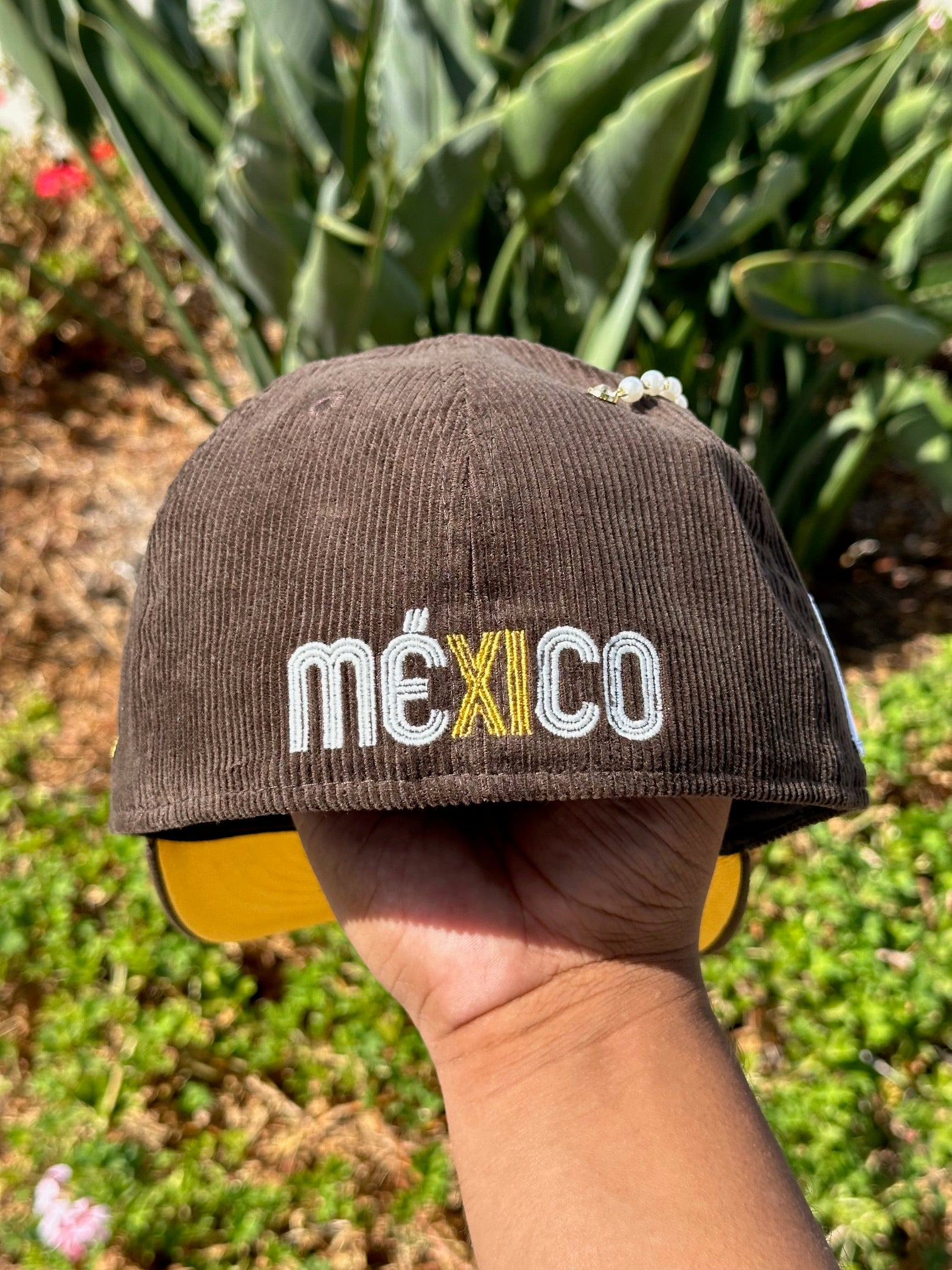 NEW ERA EXCLUSIVE 59FIFTY BROWN CORDUROY/WALNUT MEXICO W/ MEXICO FLAG