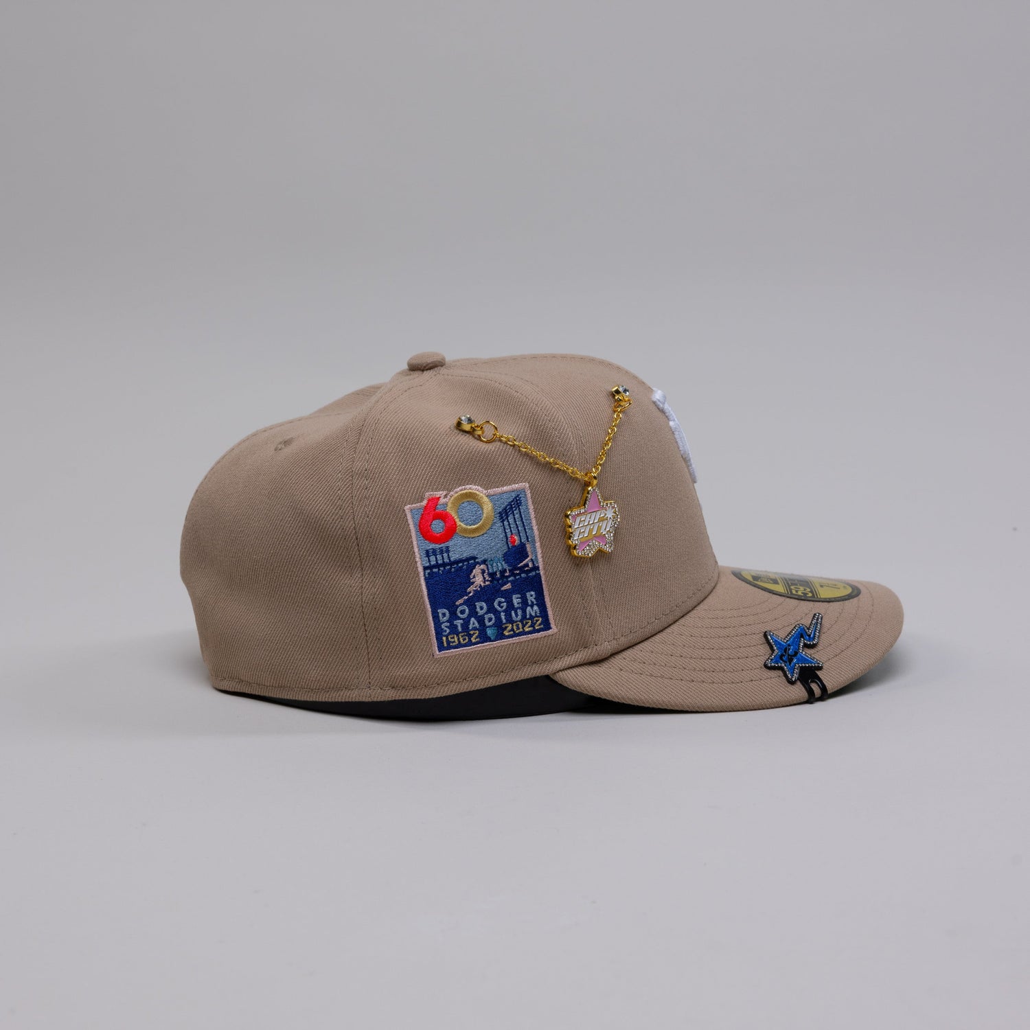 NEW ERA EXCLUSIVE 59FIFTY LIGHT KHAKI UPSIDE DOWN LOS ANGELES DODGERS W/ DODGER STADIUM SIDE PATCH