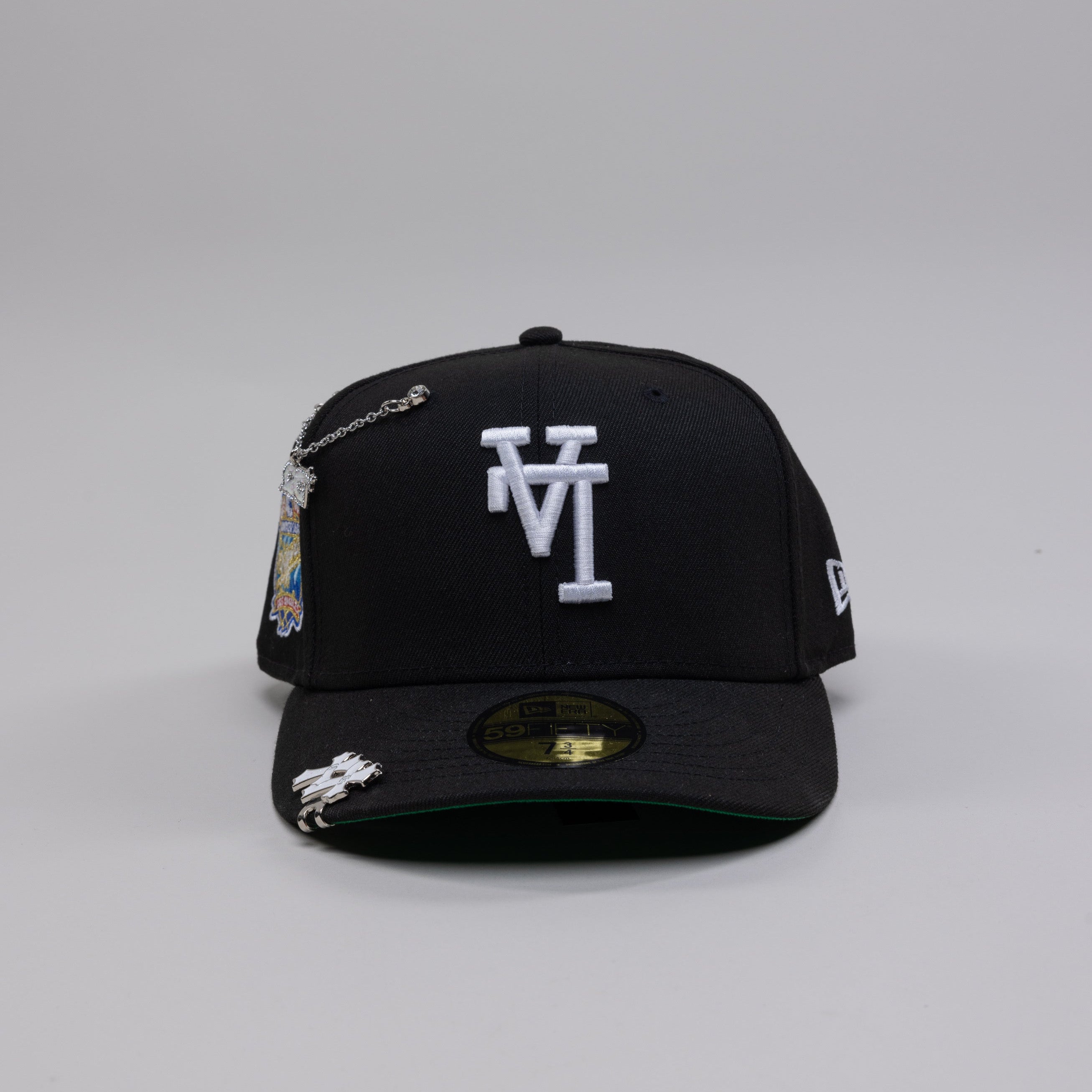 EXCLUSIVO DE NEW ERA 59FIFTY NEGRO SATINADO/BURDEOS AL REVÉS LOS DODGERS DE LOS ÁNGELES CON PARCHE DEL 40 ANIVERSARIO 