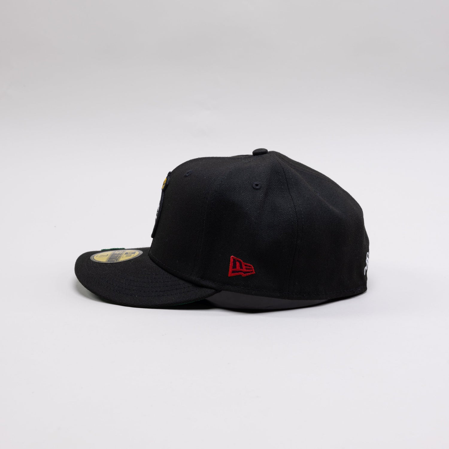 NEW ERA EXCLUSIVE 59FIFTY BLACK "CLUB AMERICA" W/ MEXICO FLAG SIDE PATCH