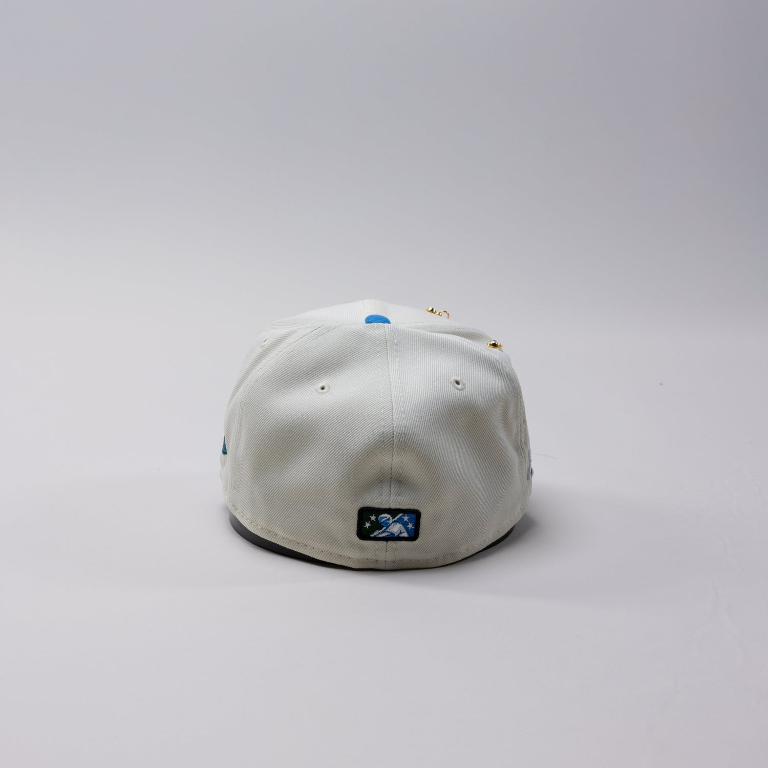 NEW ERA EXCLUSIVE 59FIFTY CHROME/ ICY BLUE BUFFALO BISONS W/ "BISONS" SIDE PATCH