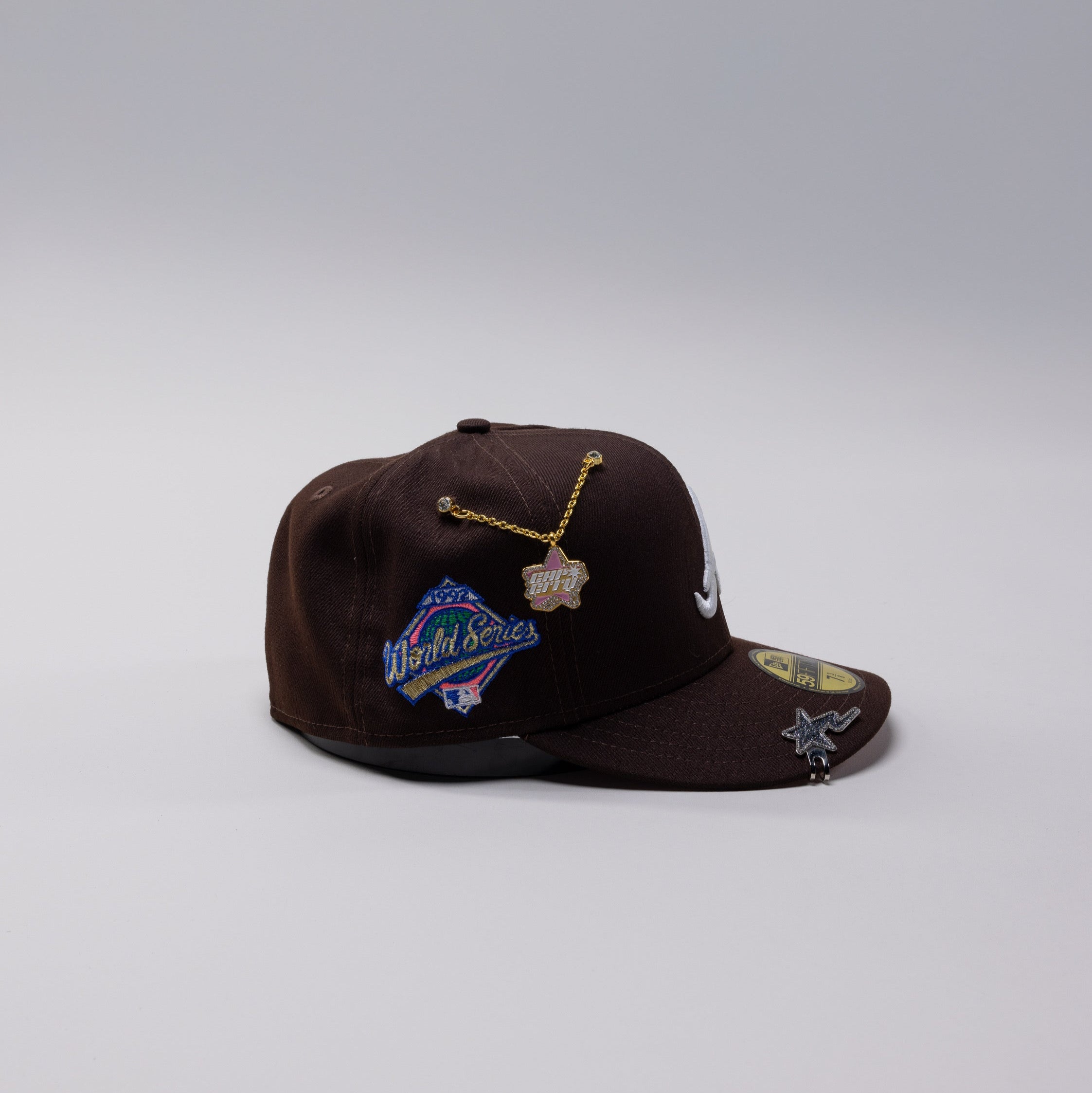 NEW ERA 59FIFTY DARK BROWN ATLANTA BRAVES W/ 1992 WORLD SERIES SIDE PATCH