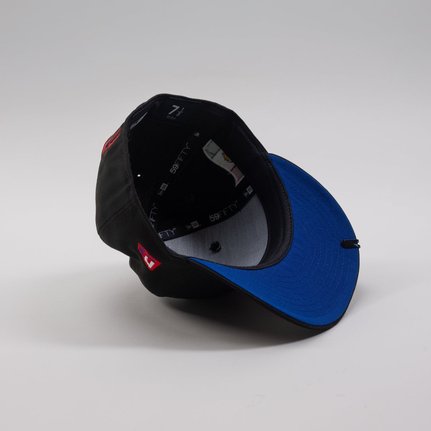 NEW ERA EXCLUSIVE 59FIFTY BLACK MEXICO W/ MEXICO FLAG SIDE PATCH