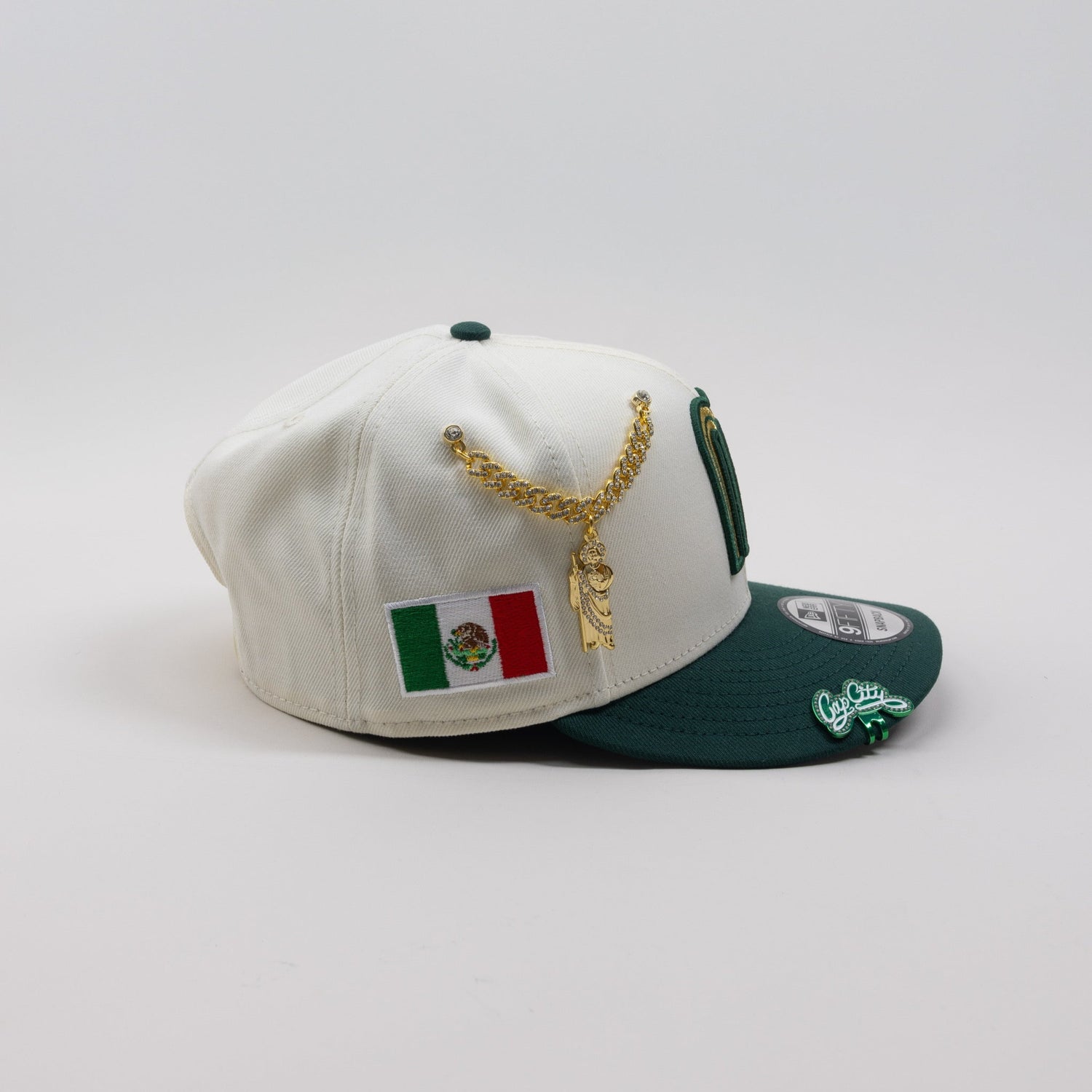 NEW ERA EXCLUSIVE 9FIFTY CHROME WHITE/FOREST GREEN MEXICO SNAPBACK W/ MEXICO FLAG SIDE PATCH