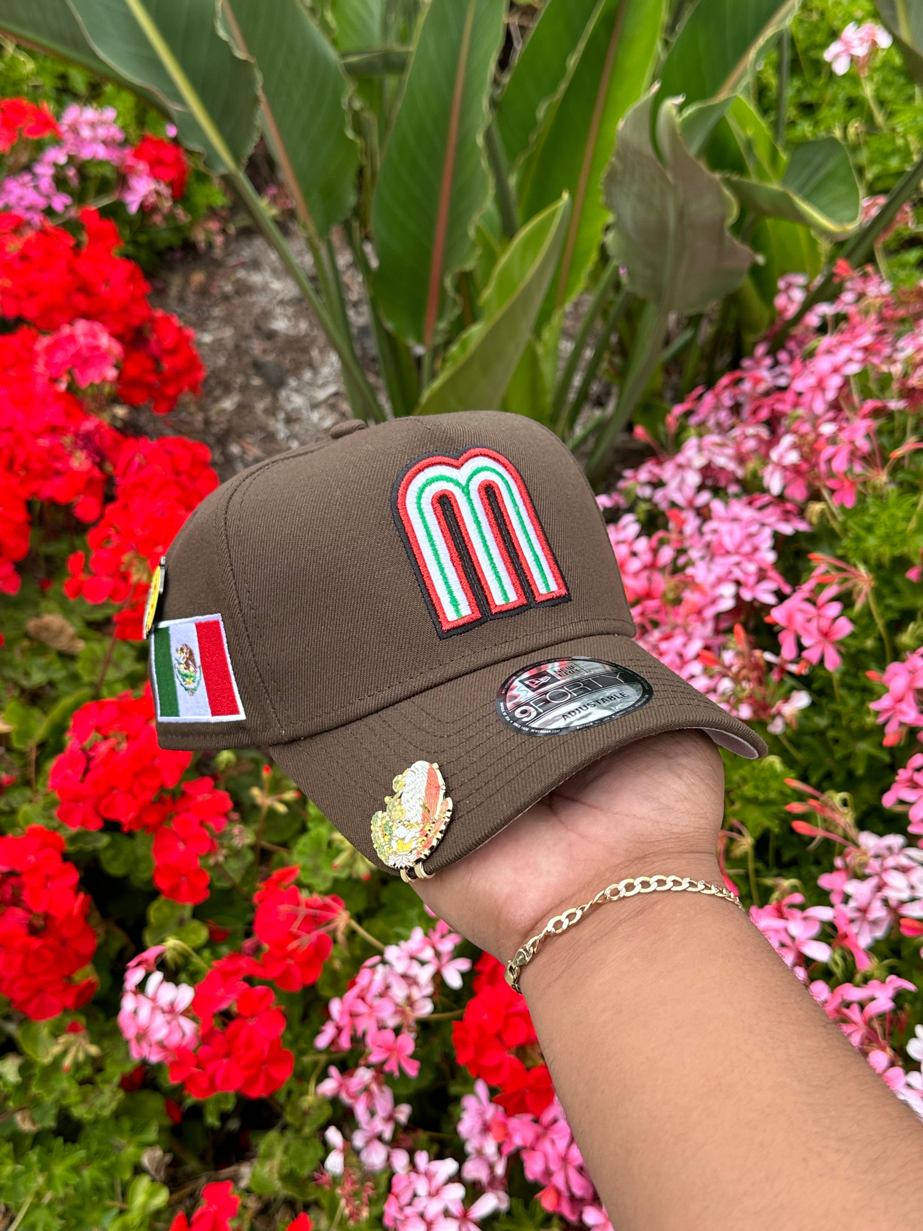 NEW ERA EXCLUSIVE 9FORTY WALNUT BROWN MEXICO A-FRAME ADJUSTABLE W/ MEXICO FLAG SIDE PATCH