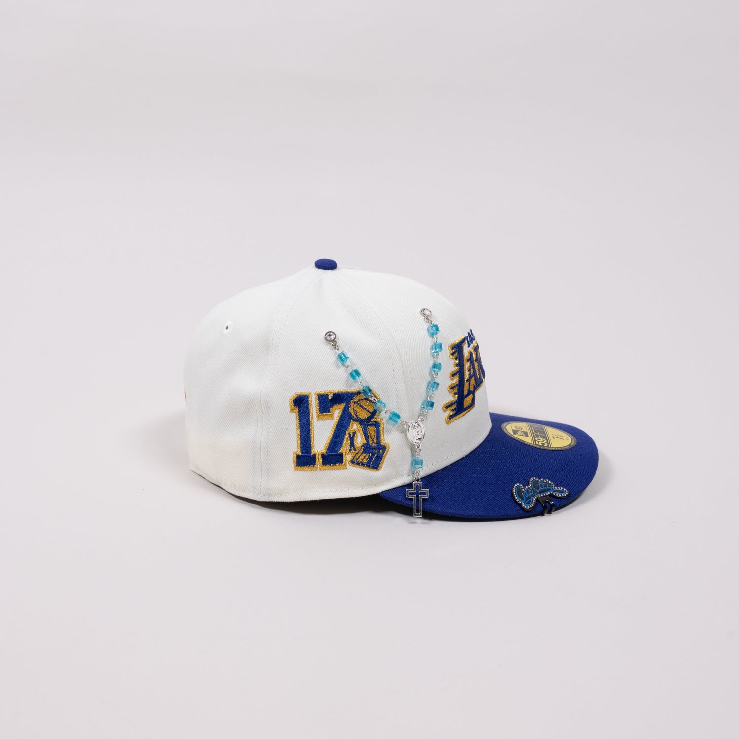NEW ERA EXCLUSIVE 59FIFTY CHROME/ BLUE LOS ANGELES LAKERS SCRIPT W/ 17X CHAMPIONS SIDE PATCH