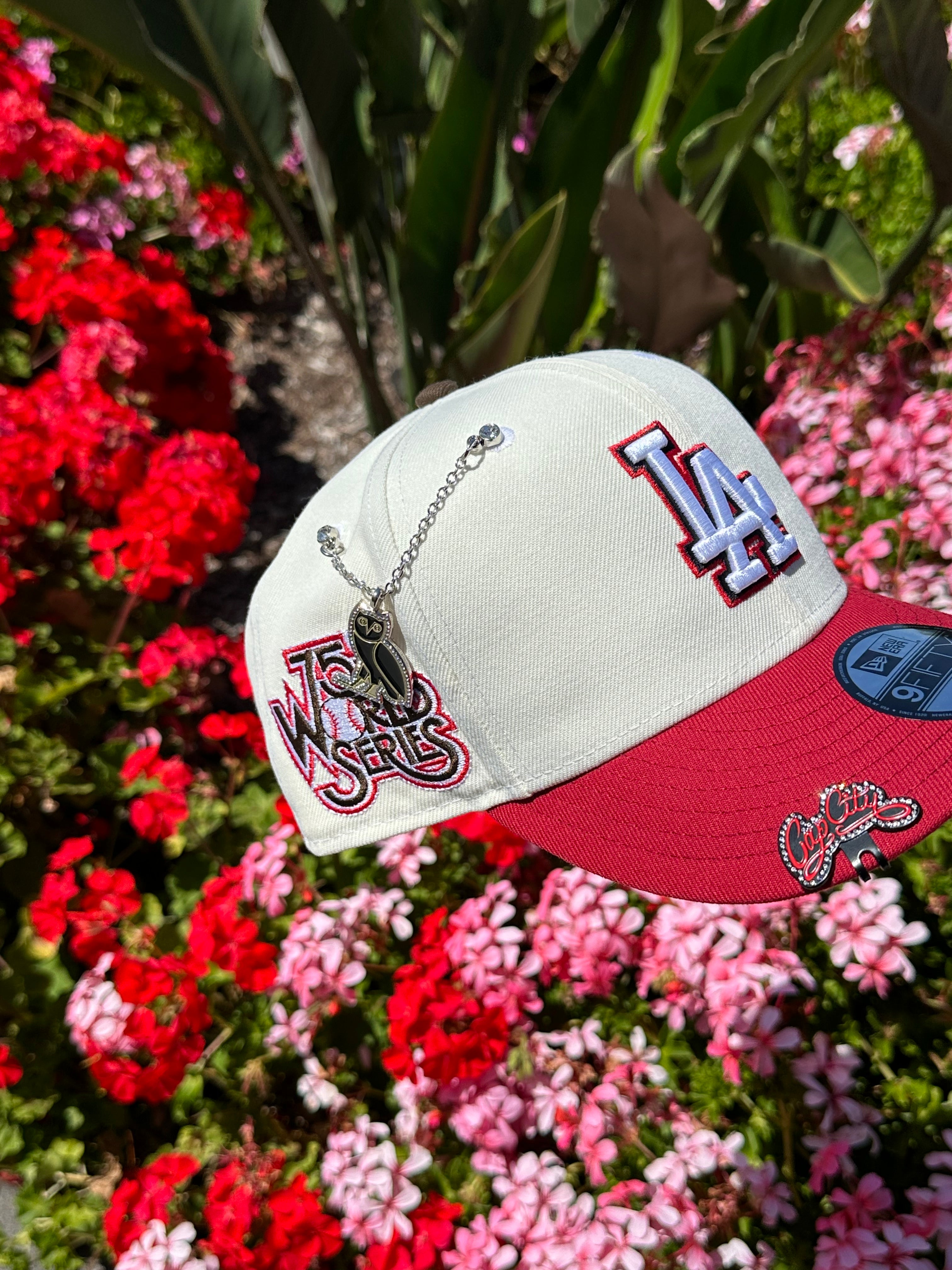 NEW ERA EXCLUSIVE 9FIFTY CHROME WHITE/MAROON RED LOS ANGELES DODGERS SNAPBACK W/ 75TH WORLD SERIES SIDE PATCH