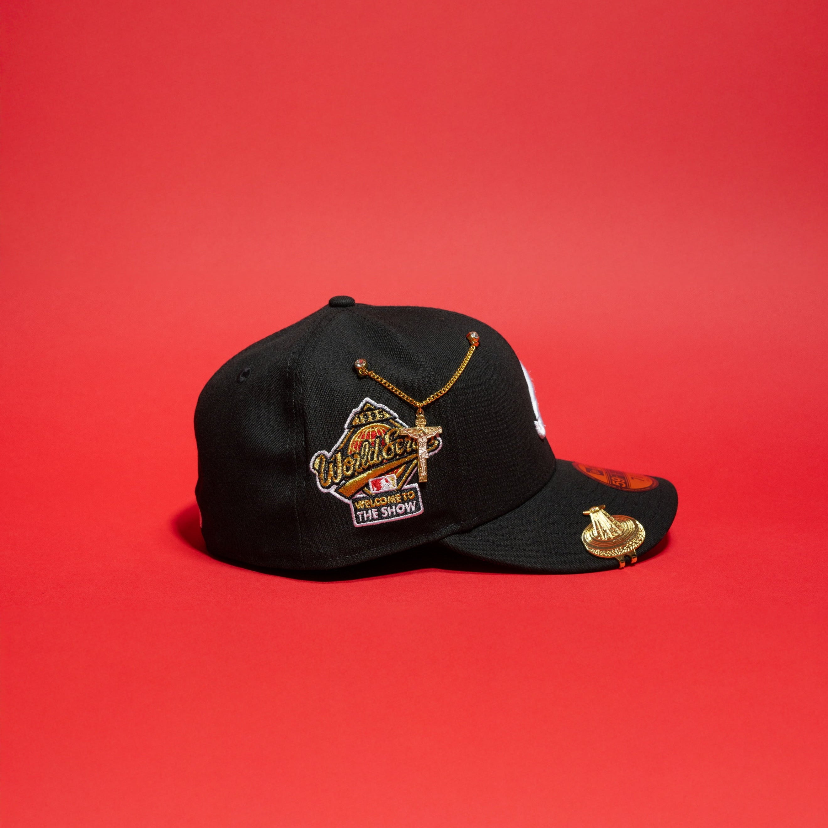 NEW ERA 59FIFTY BLACK ATLANTA BRAVES W/ 1995 WORLD SERIES SIDE PATCH