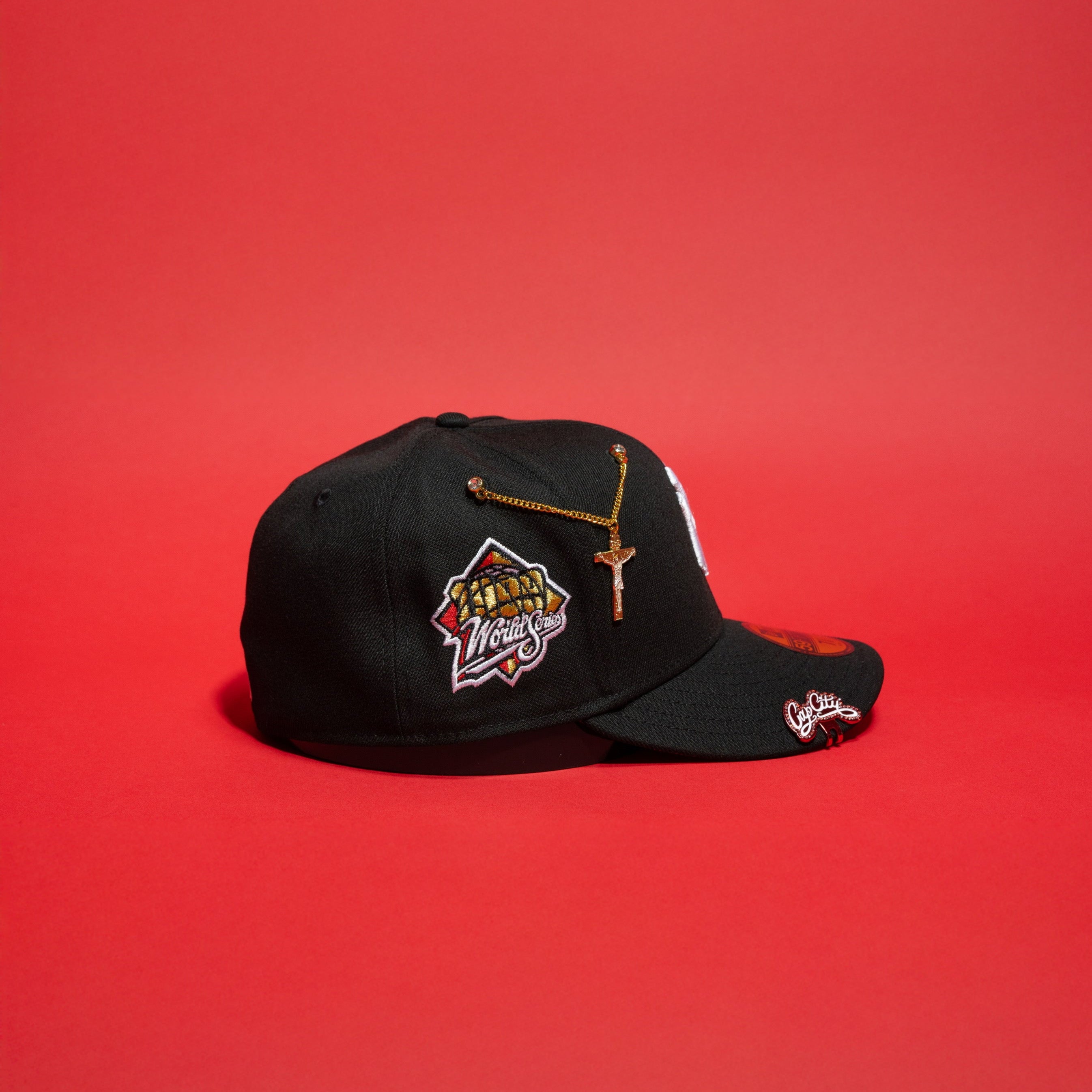 NEW ERA EXCLUSIVE 59FIFTY BLACK NEW YORK YANKEES W/ 1999 WORLD SERIES SIDE PATCH