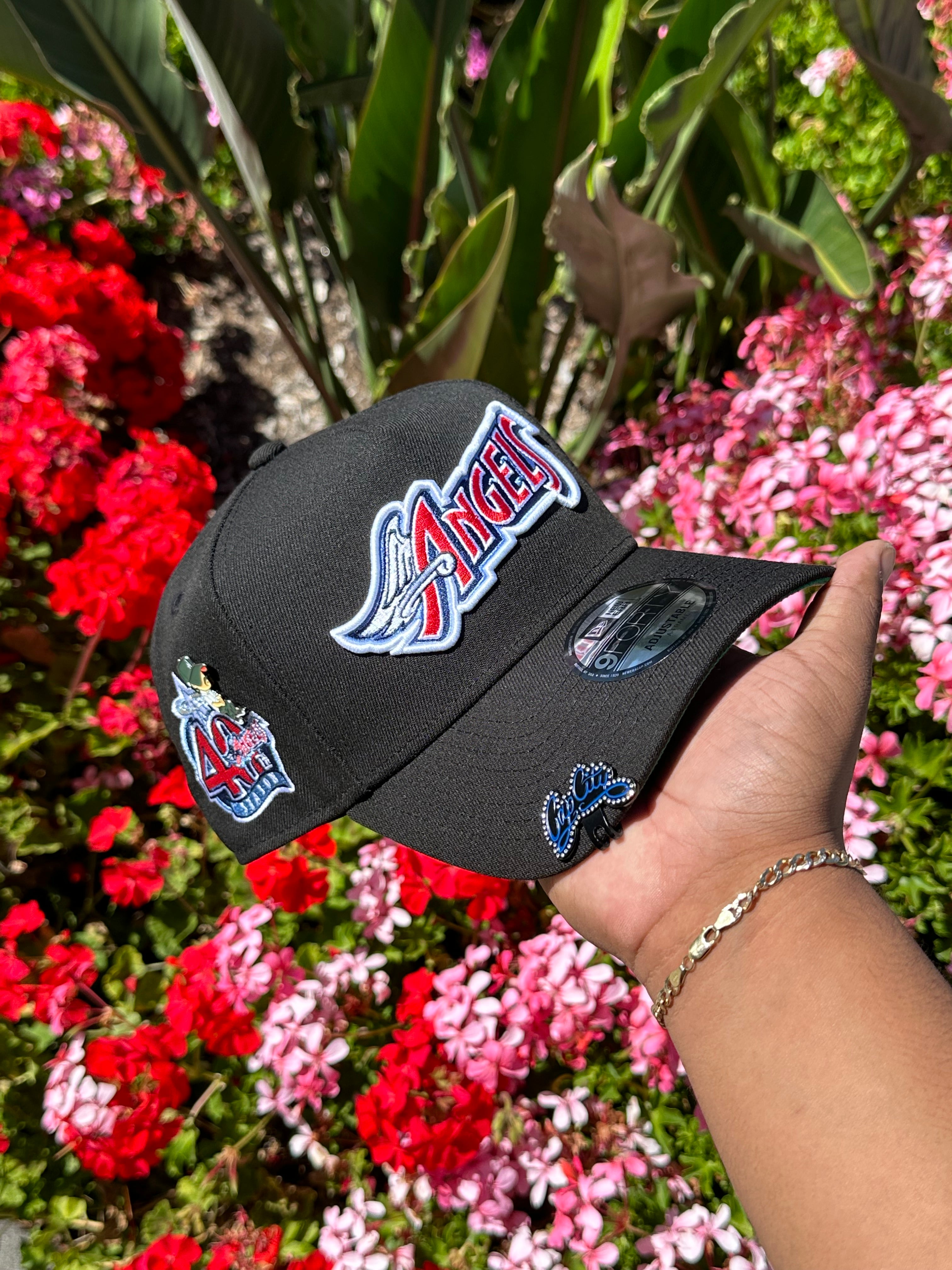 NEW ERA EXCLUSIVE 9FORTY A-FRAME BLACK ANAHEIM ANGELS SCRIPT W/ 40TH ANNIVERSARY SIDE PATCH