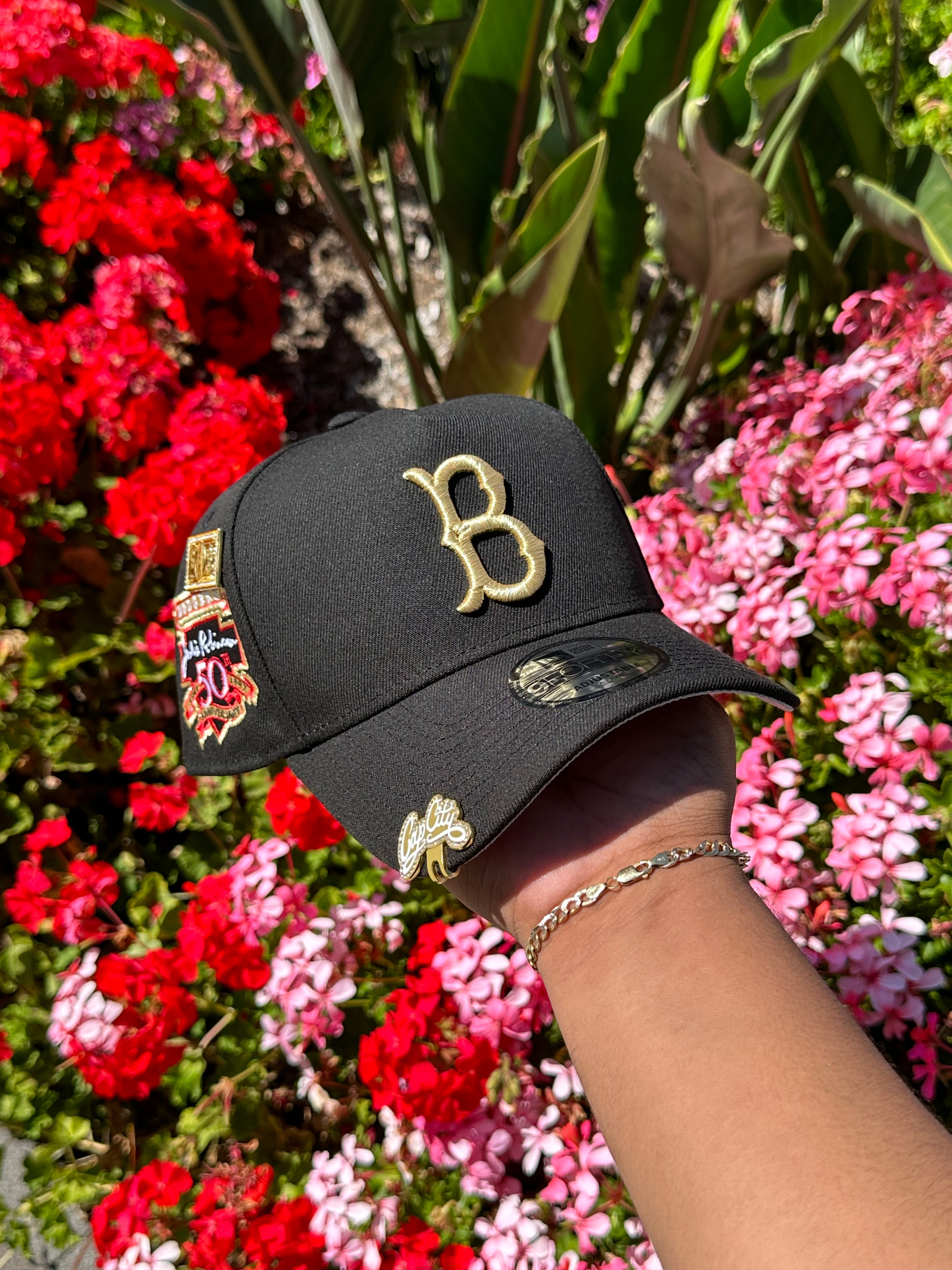 NEW ERA EXCLUSIVE 9FORTY A-FRAME BLACK BROOKLYN DODGERS ADJUSTABLE W/ "JACKIE ROBINSON" SIDE PATCH