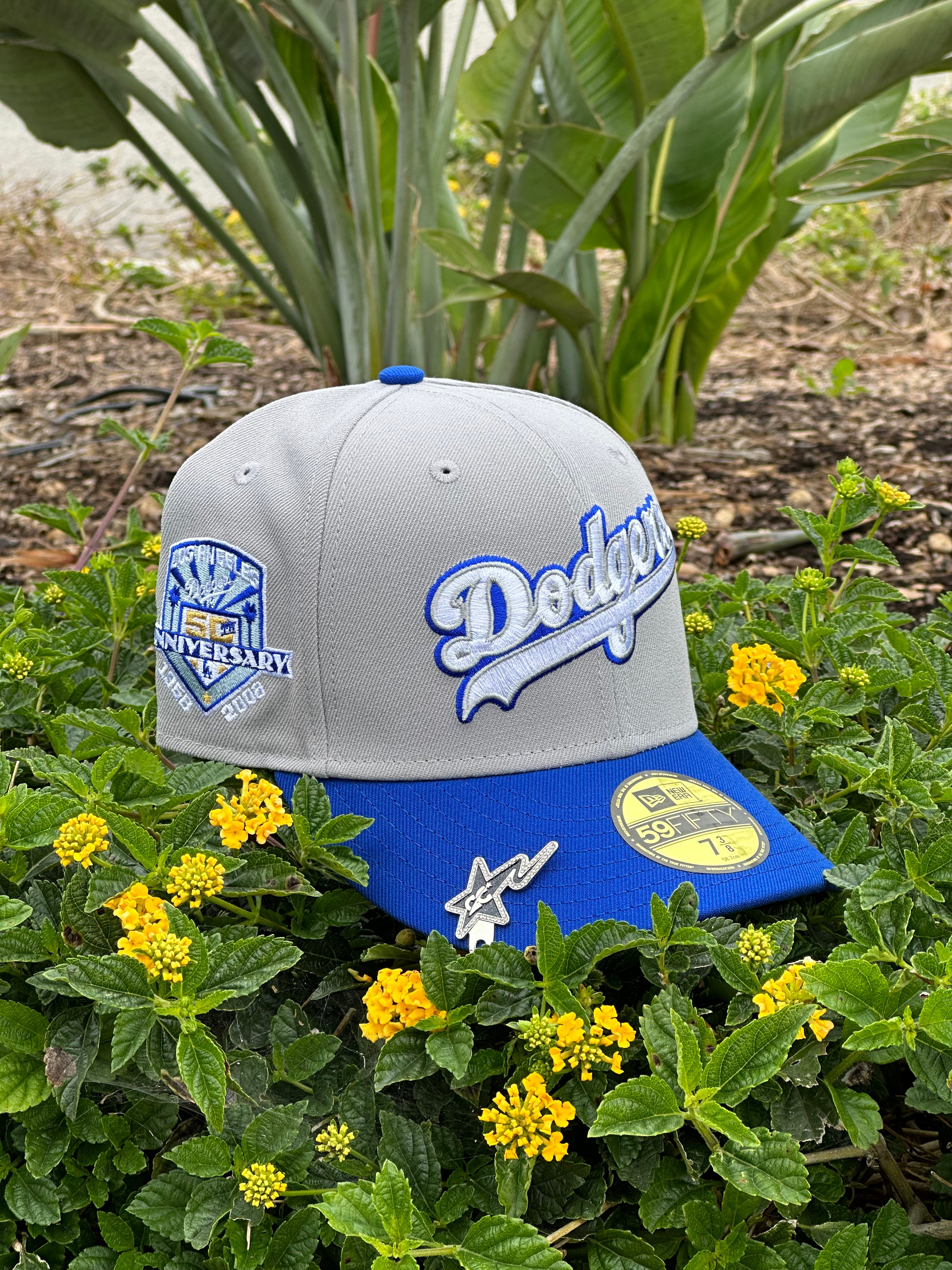 NEW ERA EXCLUSIVE 59FIFTY STONE GRAY/BLUE LOS ANGELES DODGERS SCRIPT W/ 50TH ANNIVERSARY SIDE PATCH
