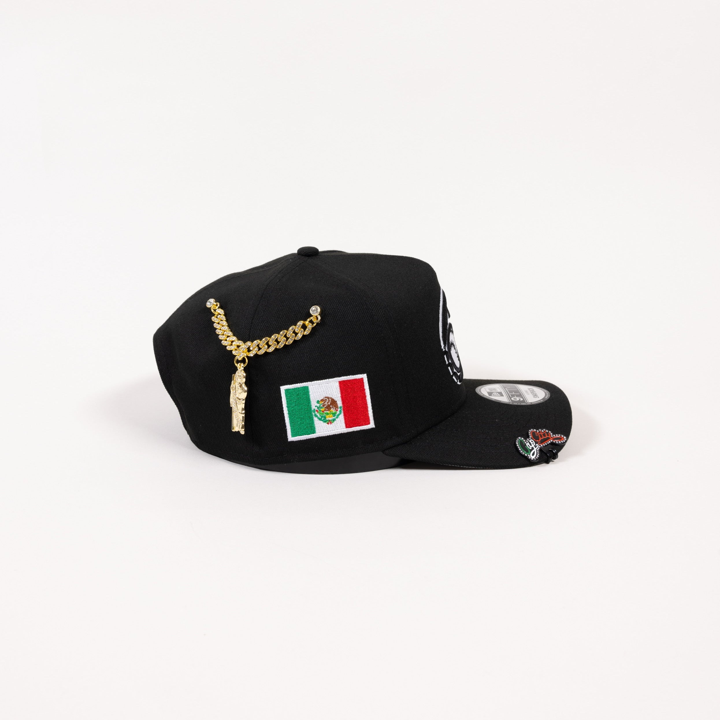 NEW ERA EXCLUSIVO 9FIFTY SNAPBACK NEGRO CHARROS DE JALISCO 