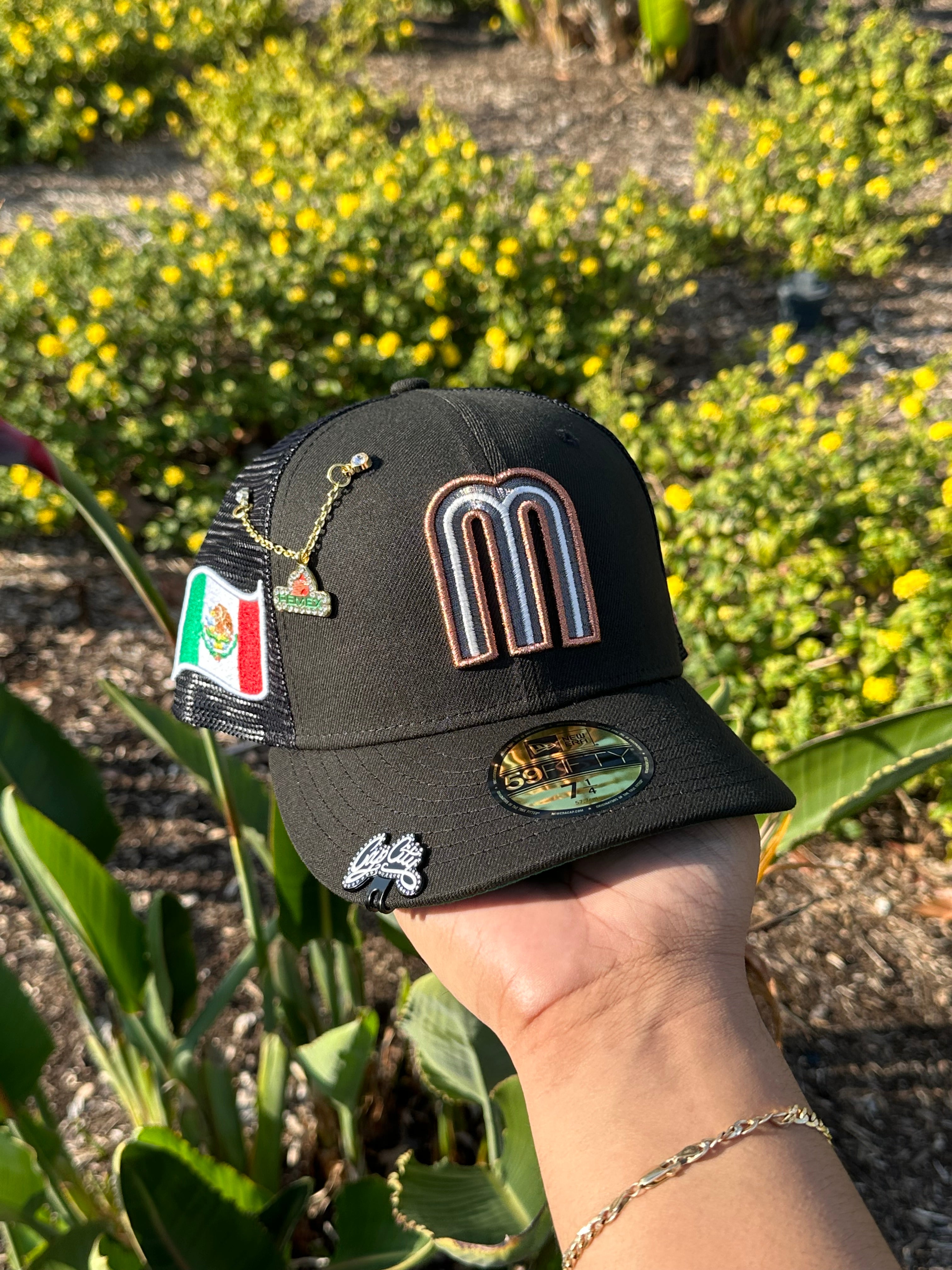 NEW ERA EXCLUSIVE 59FIFTY BLACK MEXICO MESH BACK W/ MEXICO FLAG SIDEPATCH