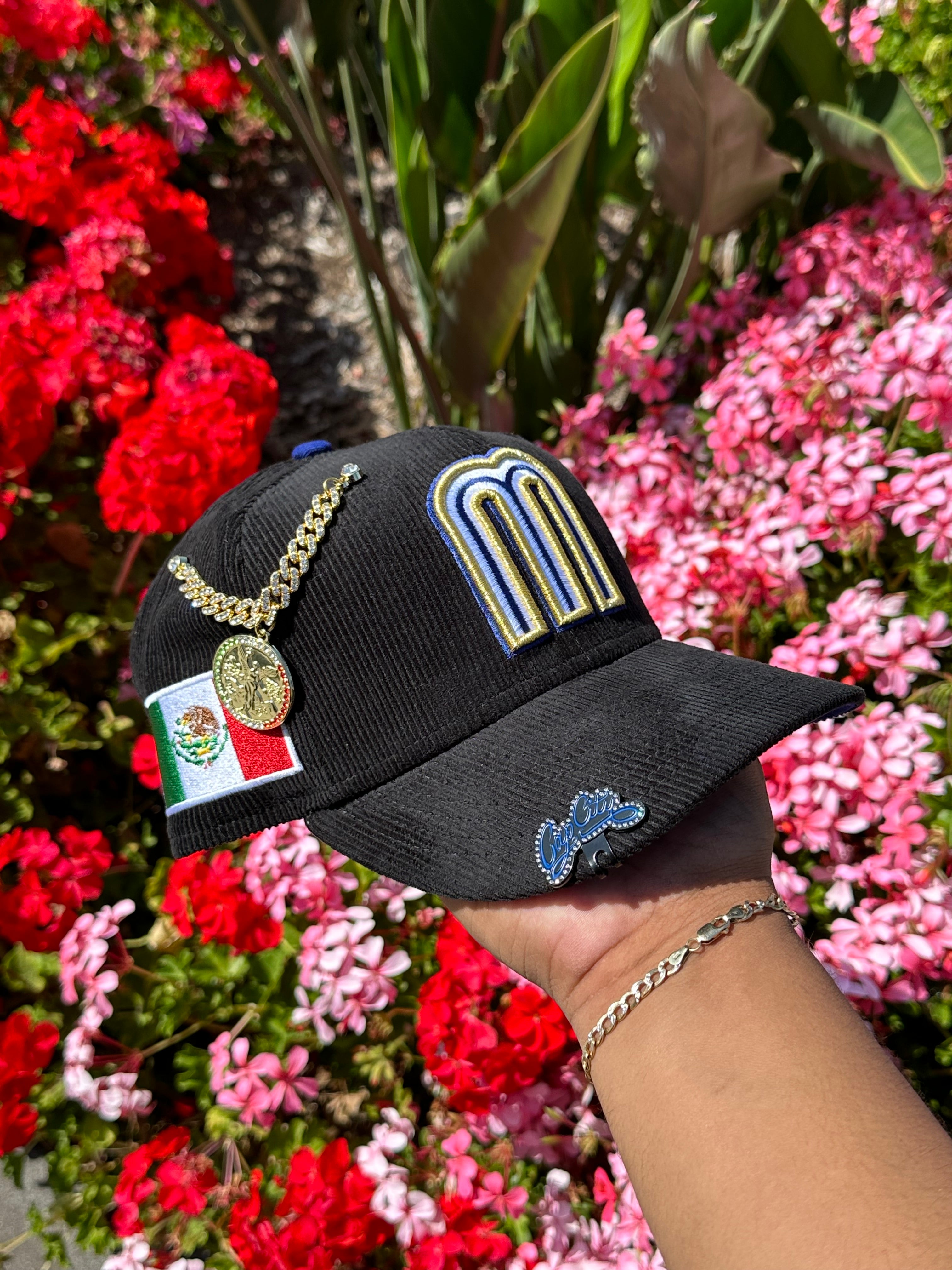 NEW ERA EXCLUSIVE 59FIFTY BLACK CORDUROY MEXICO W/ MEXICO FLAG SIDE PATCH