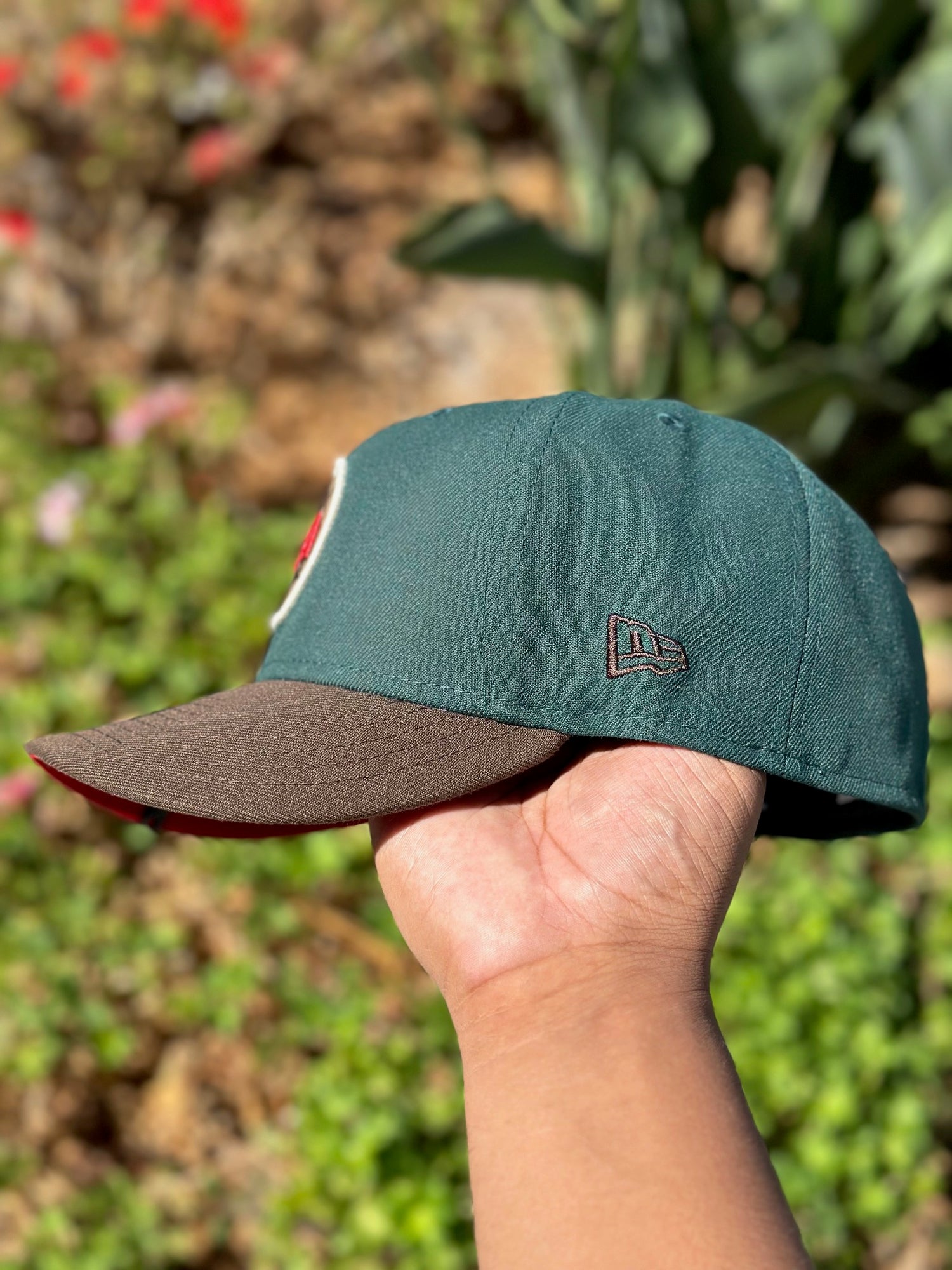 NEW ERA EXCLUSIVE 59FIFTY EMERALD GREEN/WALNUT"CLUB AMERICA" W/ MEXICO FLAG SIDE PATCH