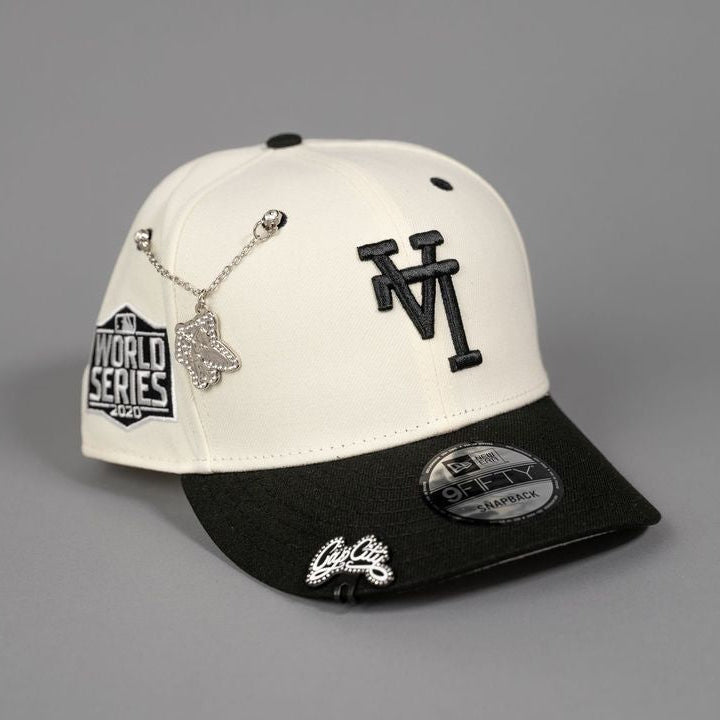 NEW ERA EXCLUSIVE 9FIFTY CHROME/ BLACK UPSIDE DOWN LOS ANGELES DODGERS SNAPBACK W/ 2020 WORLD SERIES SIDE PATCH