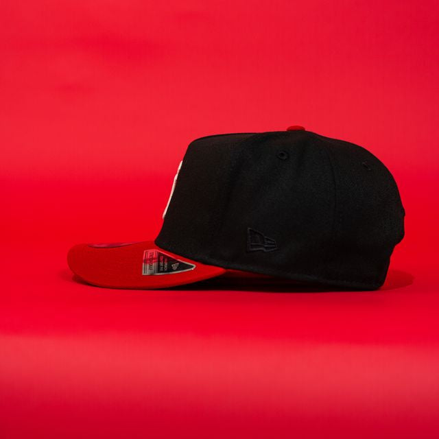 NEW ERA EXCLUSIVE 9FIFTY A-FRAME BLACK/ RED NEW YORK YANKEES SNAPBACK W/ 1962 WORLD SERIES SIDE PATCH