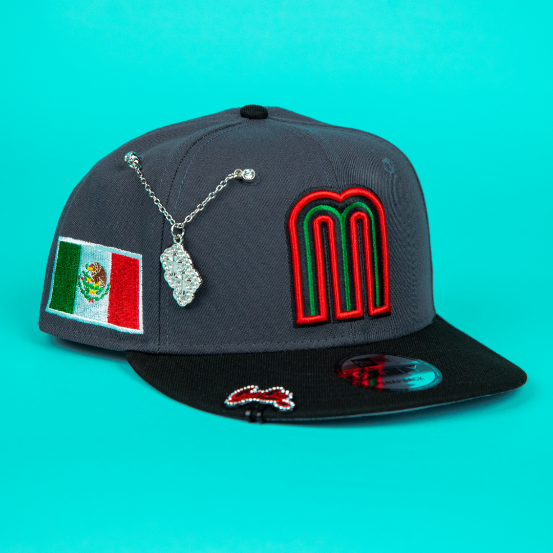 NEW ERA 9FIFTY DARK GREY/ BLACK MEXICO WBC SNAPBACK W/ MEXICO FLAG SIDE PATCH