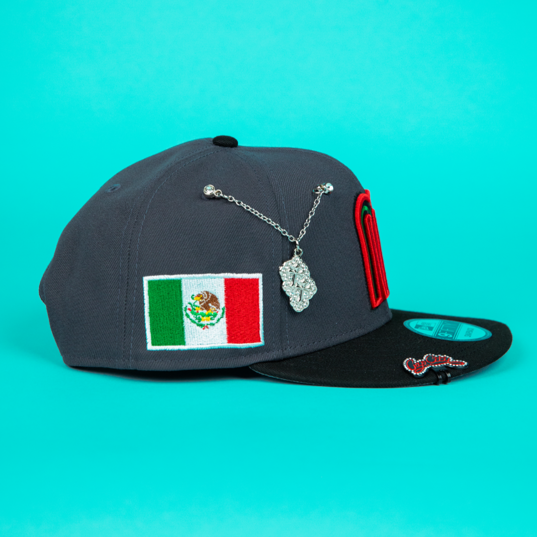 NEW ERA 9FIFTY DARK GREY/ BLACK MEXICO WBC SNAPBACK W/ MEXICO FLAG SIDE PATCH