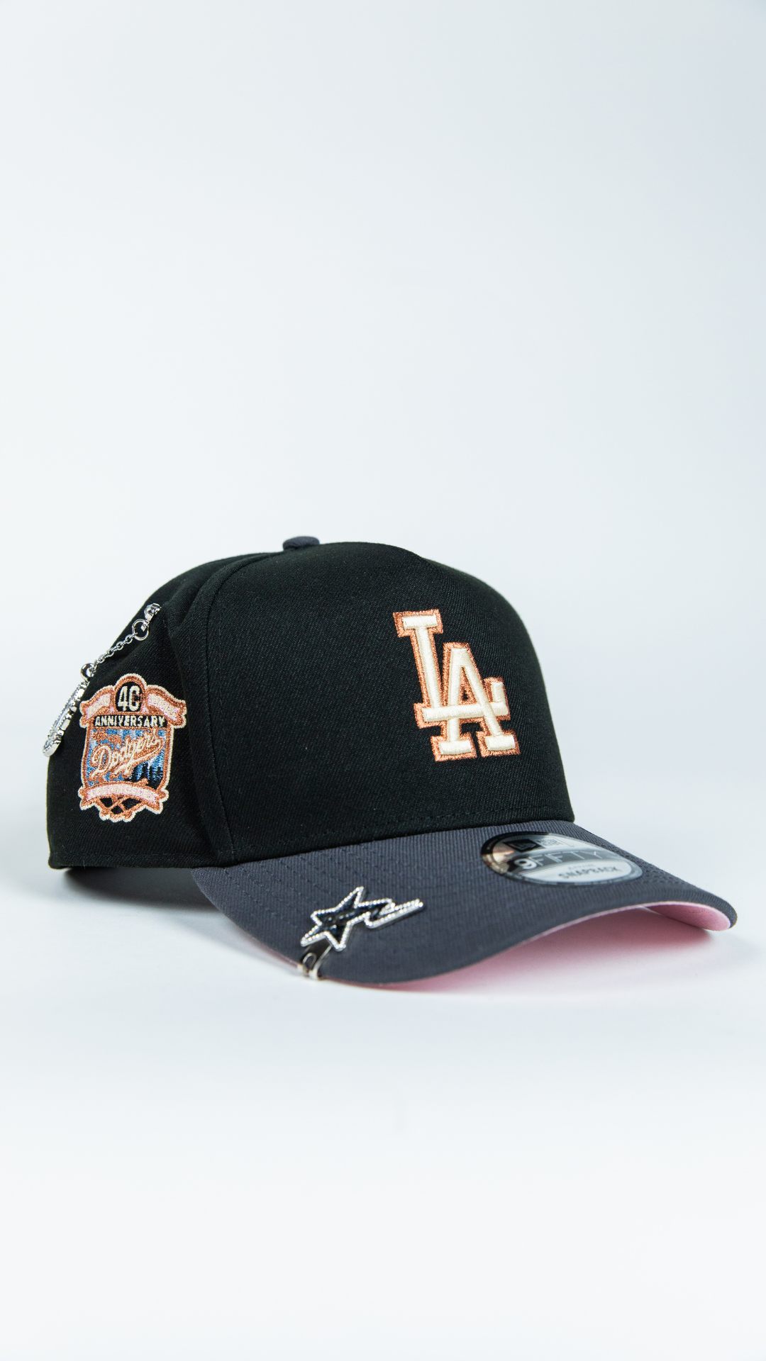 NEW ERA 9FIFTY A-FRAME BLACK/ GREY LOS ANGELES DODGERS SNAPBACK W/ 40TH ANNIVERSARY SIDE PATCH