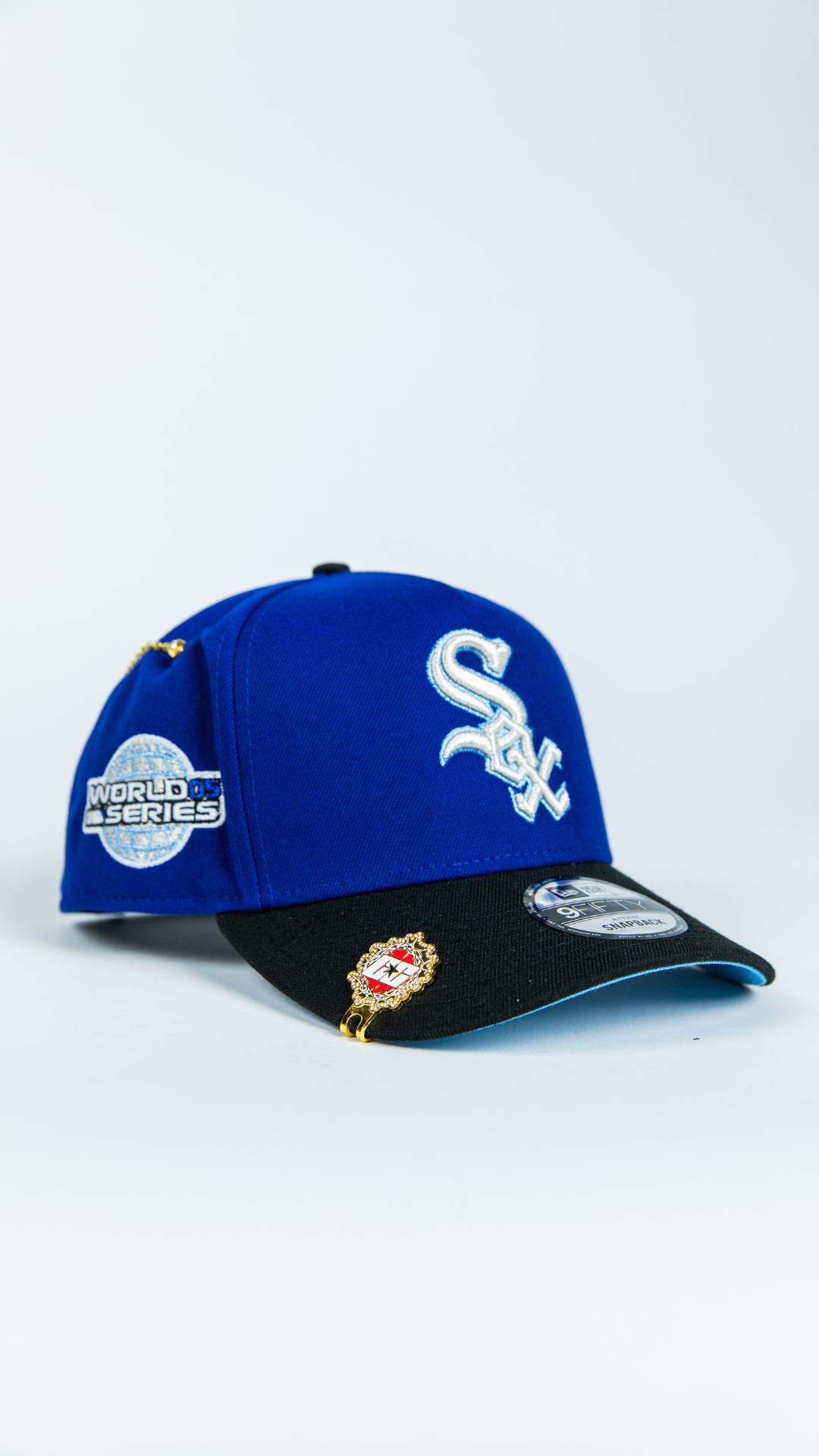 NEW ERA 9FIFTY A-FRAME DARK BLUE/ BLACK CHICAGO WHITE SOX SNAPBACK W/ 2005 WORLD SERIE SIDE PATCH
