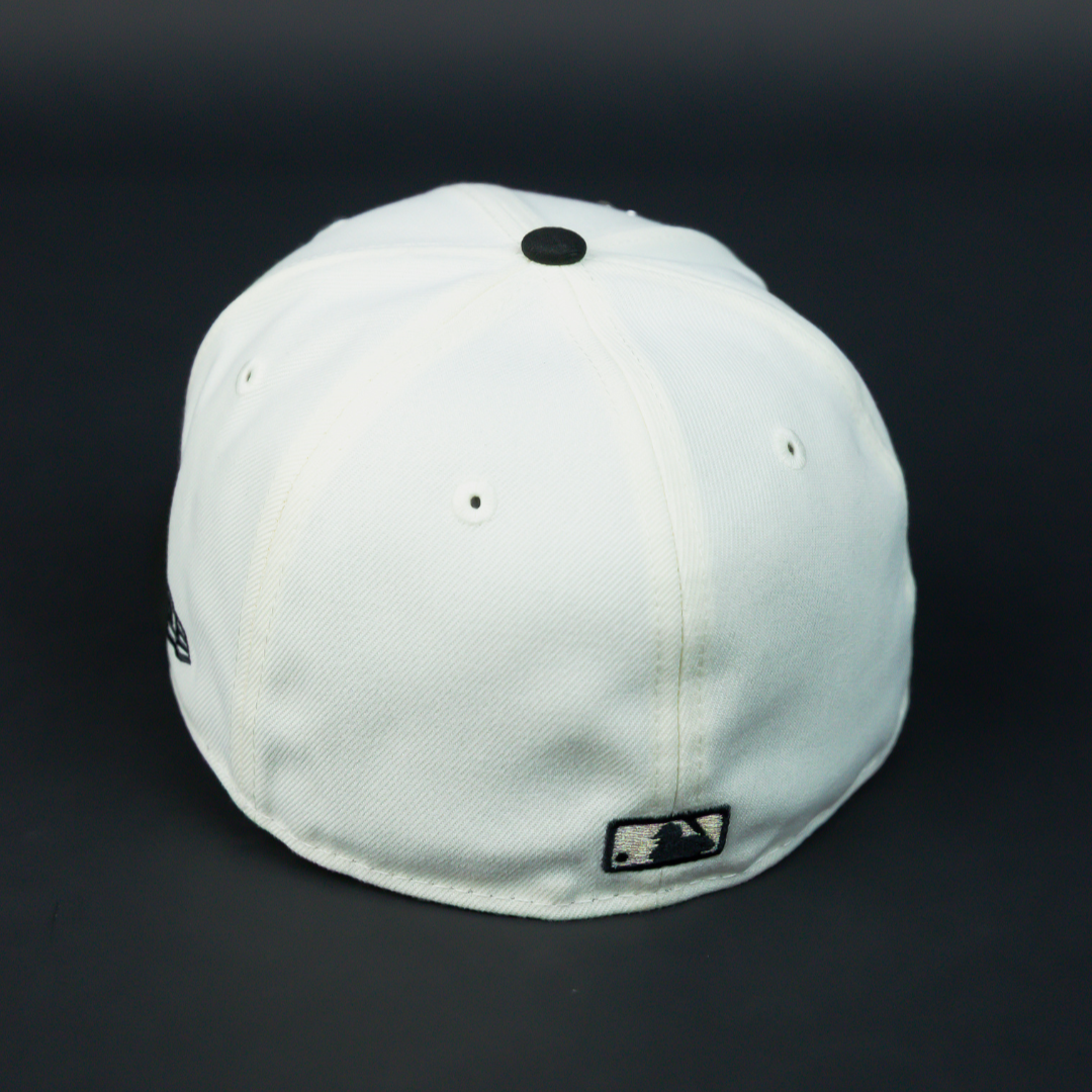 NEW ERA EXCLUSIVE 59FIFTY CHROME/ BLACK ATLANTA BRAVES W/ ATLANTA-FULTON SIDE PATCH