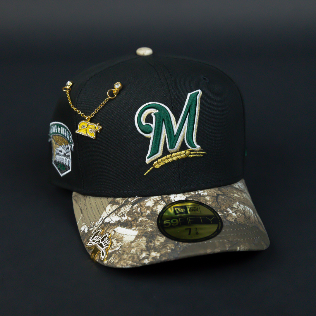 NEW ERA EXCLUSIVE 59FIFTY BLACK/ REALTREE MILWAUKEE BREWERS W/ HOME OF THE HEROS SIDE PATCH