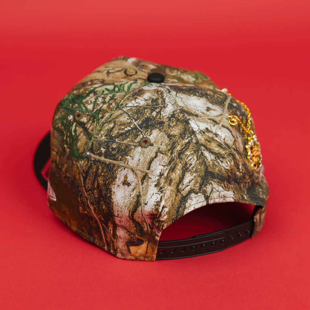 NEW ERA EXCLUSIVE 9FIFTY A-FRAME REALTREE NEW YORK YANKEES "HEAVENLY CITY" W/ 1999 WORLD SERIES SIDE PATCH *FREE BLIP INCLUDED