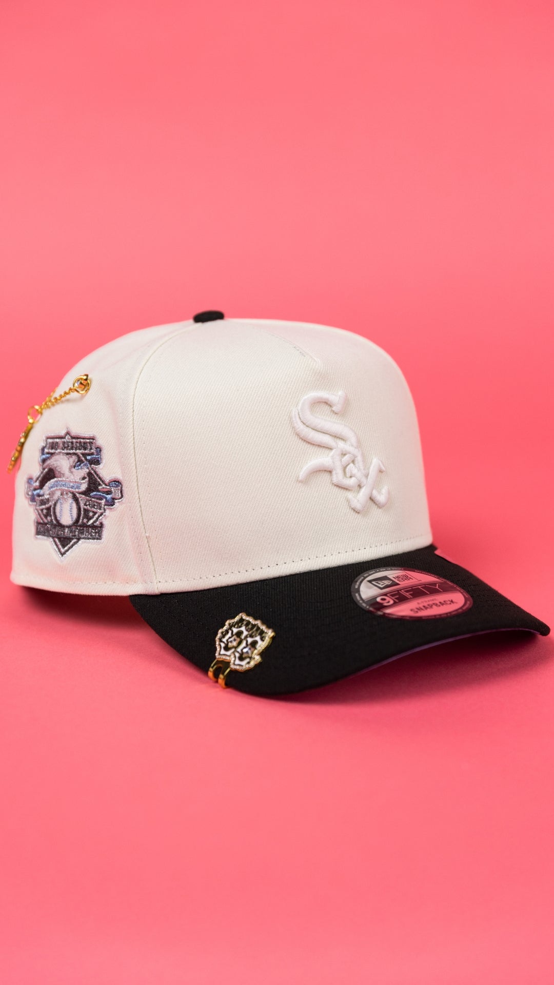 NEW ERA 9FIFTY A-FRAME CHROME/ BLACK CHICAGO WHITE SOX SNAPBACK W/ 100TH ANNIVERSARY SIDE PATCH