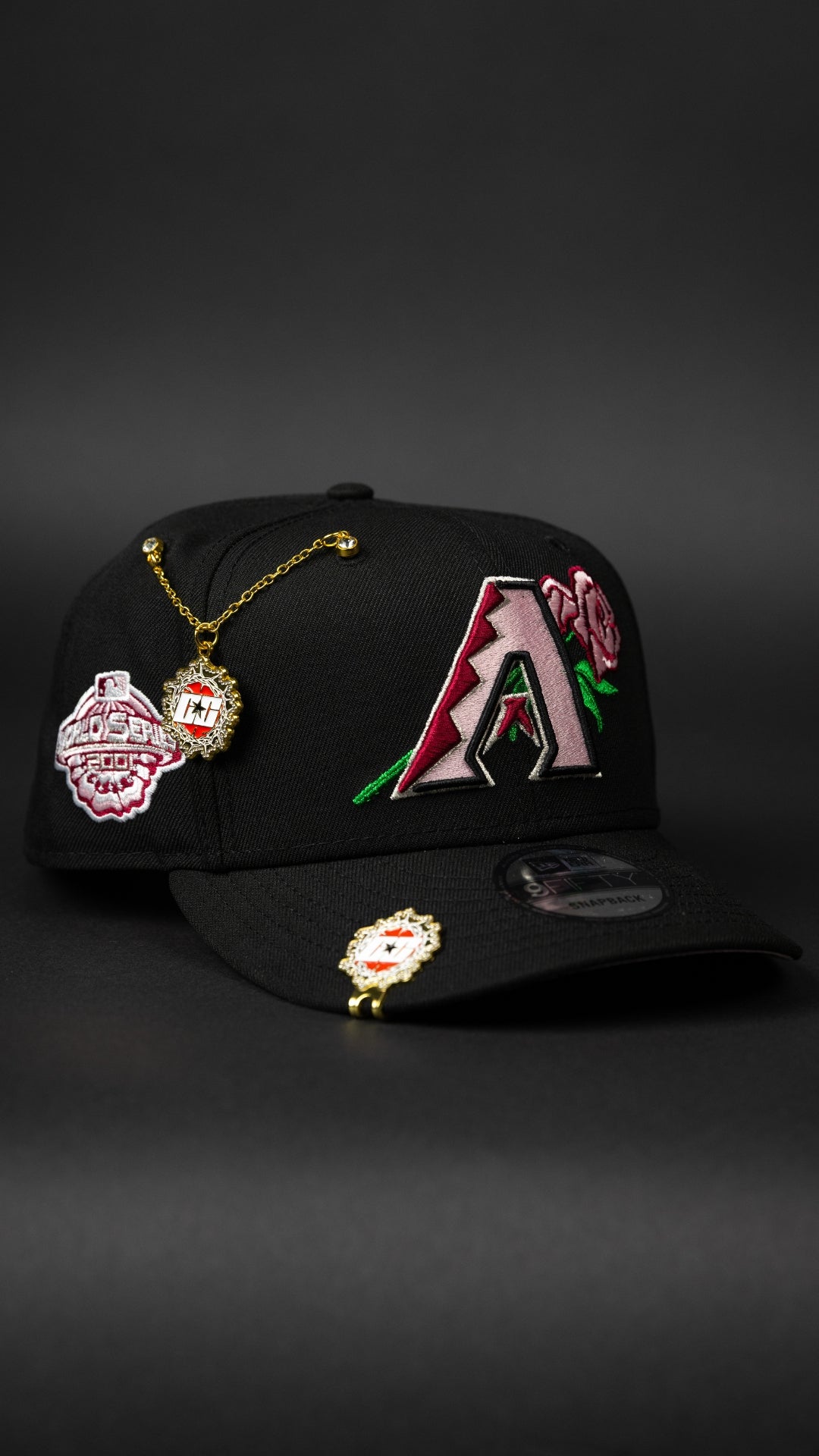 NEW ERA EXCLUSIVE 9FIFTY BLACK ARIZONA DIAMONDBACKS SNAPBACK W/ PINK ROSE + 2001 WORLD SERIES SEASON PATCH