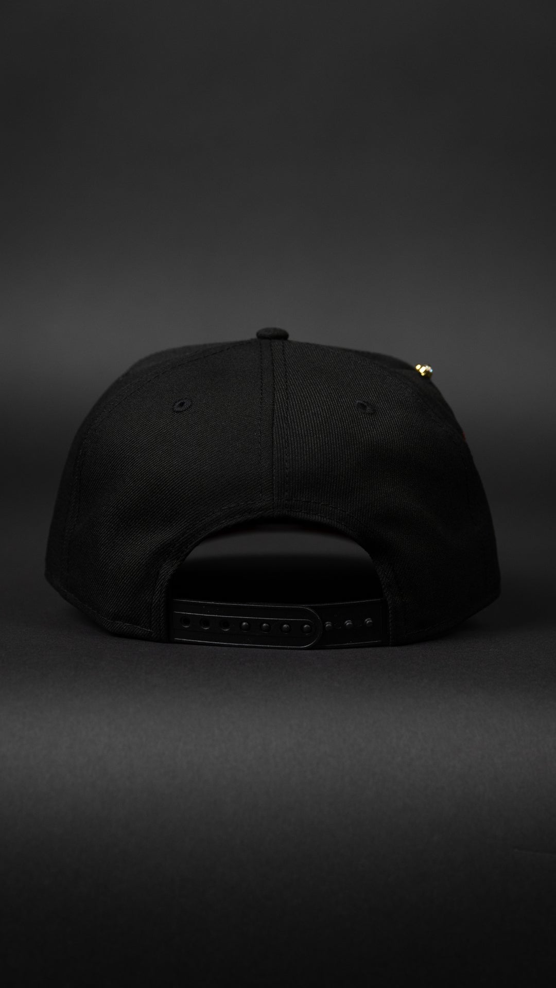 NEW ERA EXCLUSIVE 9FIFTY BLACKED OUT ANAHEIM ANGELS SNAPBACK W/ 2010 ALL STAR GAME SIDE PATCH