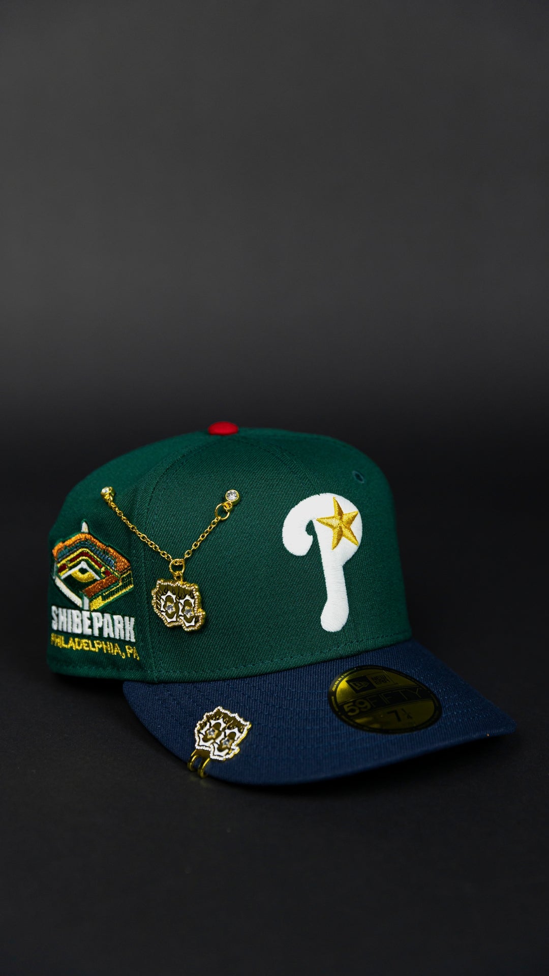 NEW ERA EXCLUSIVE 59FIFTY FOREST GREEN/ NAVY PHILADELPHIA PHILLIES W/ STADIUM SIDE PATCH