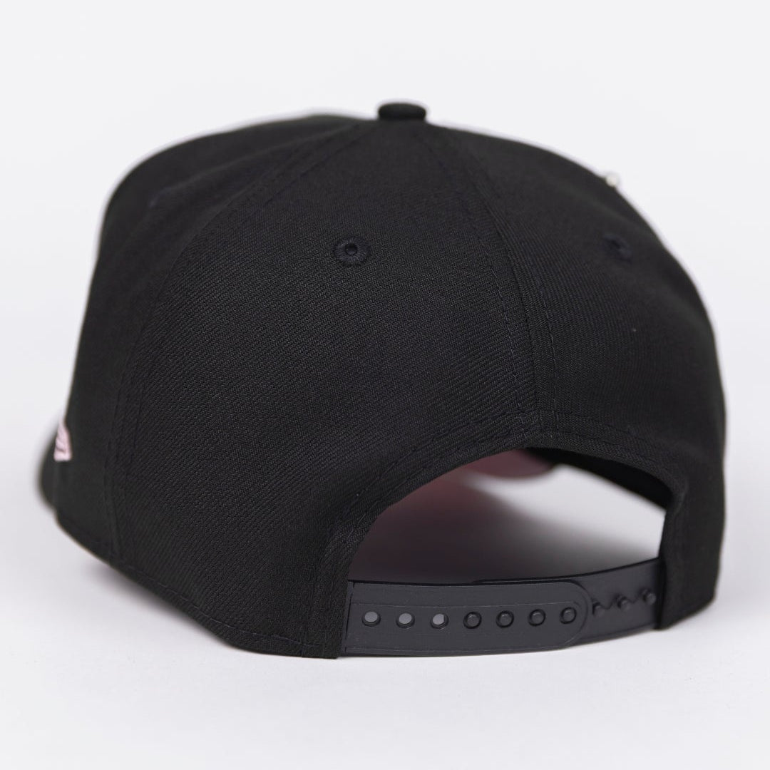 NEW ERA EXCLUSIVE 9FIFTY BLACK LOS ANGELES DODGERS SNAPBACK W/ JAPANESE SCRIPT + SHOHEI OHTANI 50-50 CLUB SIDE PATCH