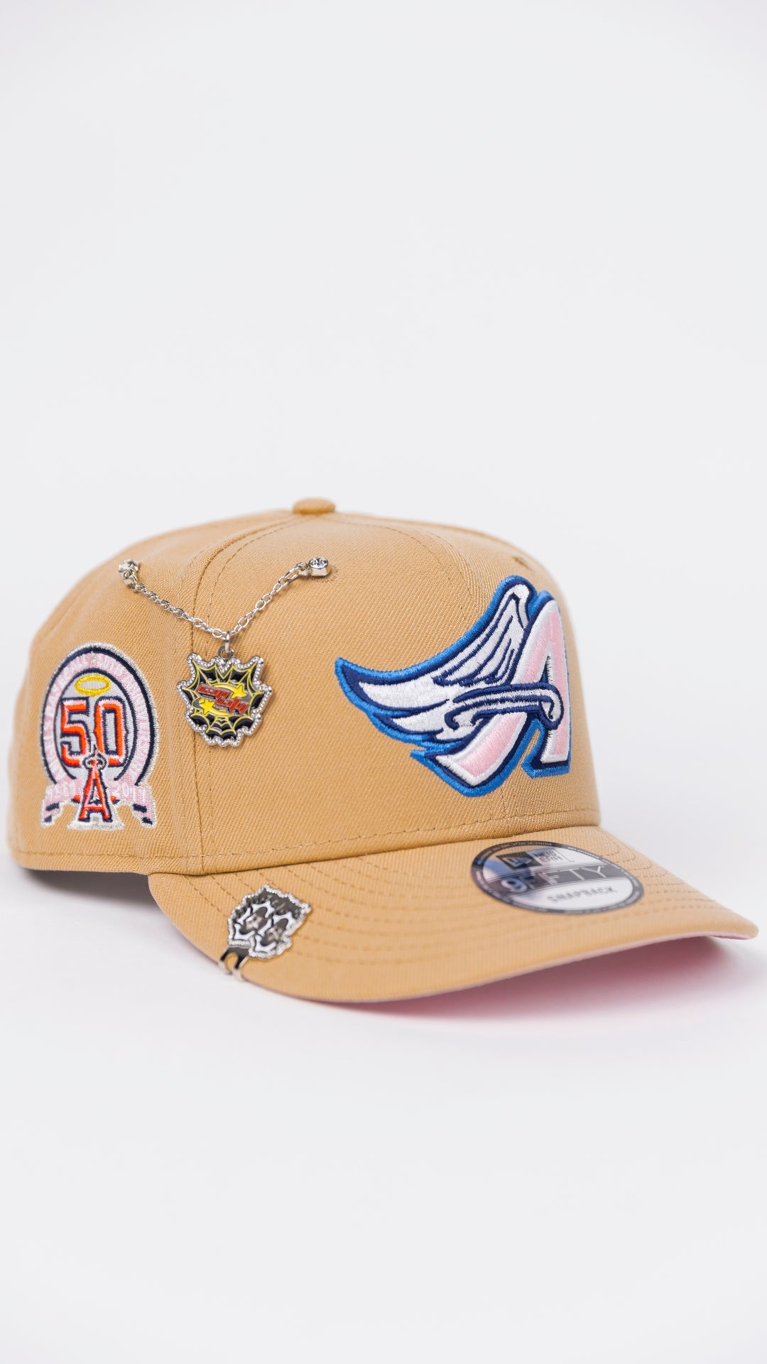 NEW ERA EXCLUSIVE 9FIFTY LIGHT KHAKI ANAHEIM ANGELS SNAPBACK W/ 50TH ANNIVERSARY SIDE PATCH